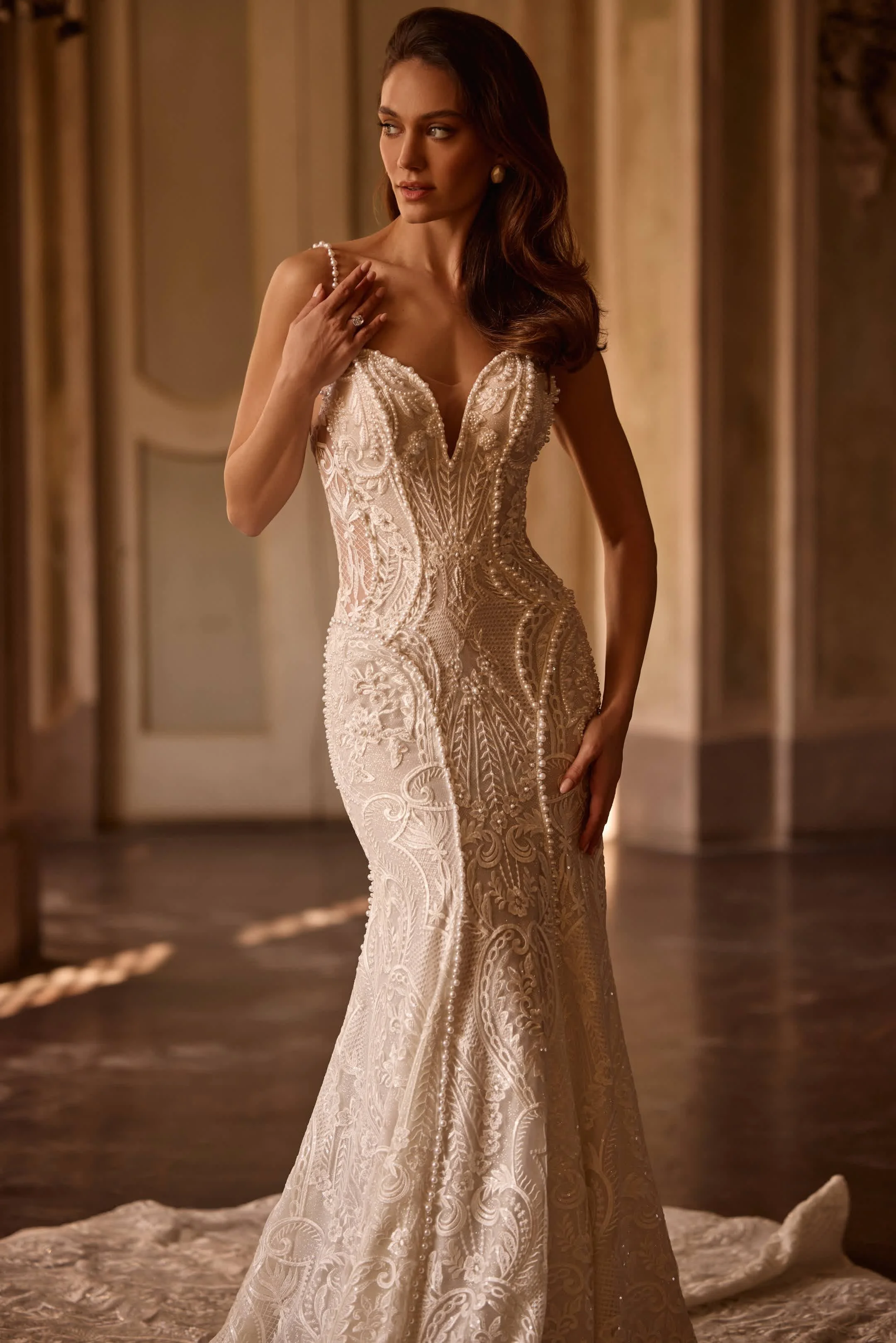 Ari Villoso_Anoria_Pearl Beaded Wedding Dress.webp