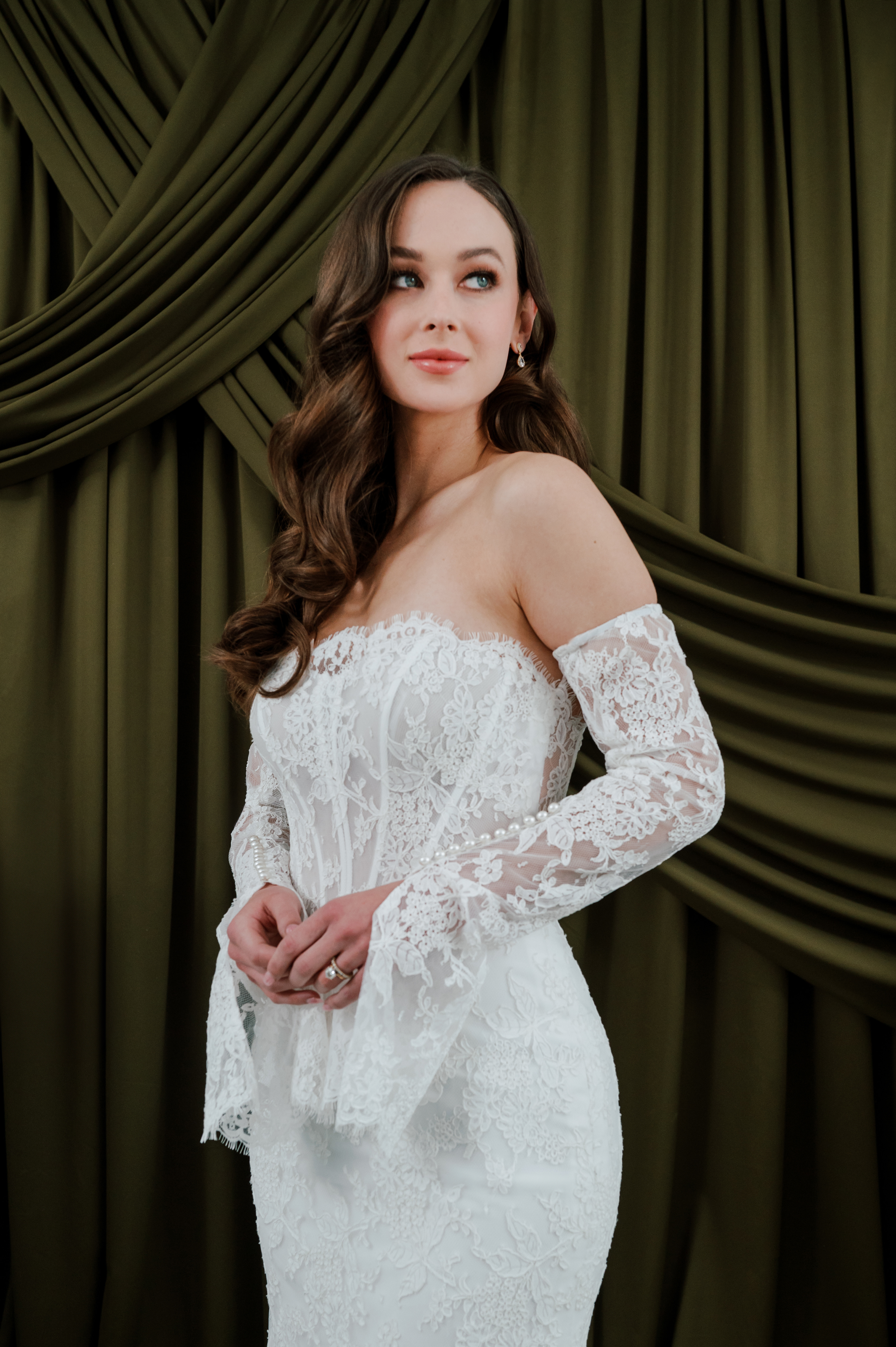 Genevieve w Sleeves.png