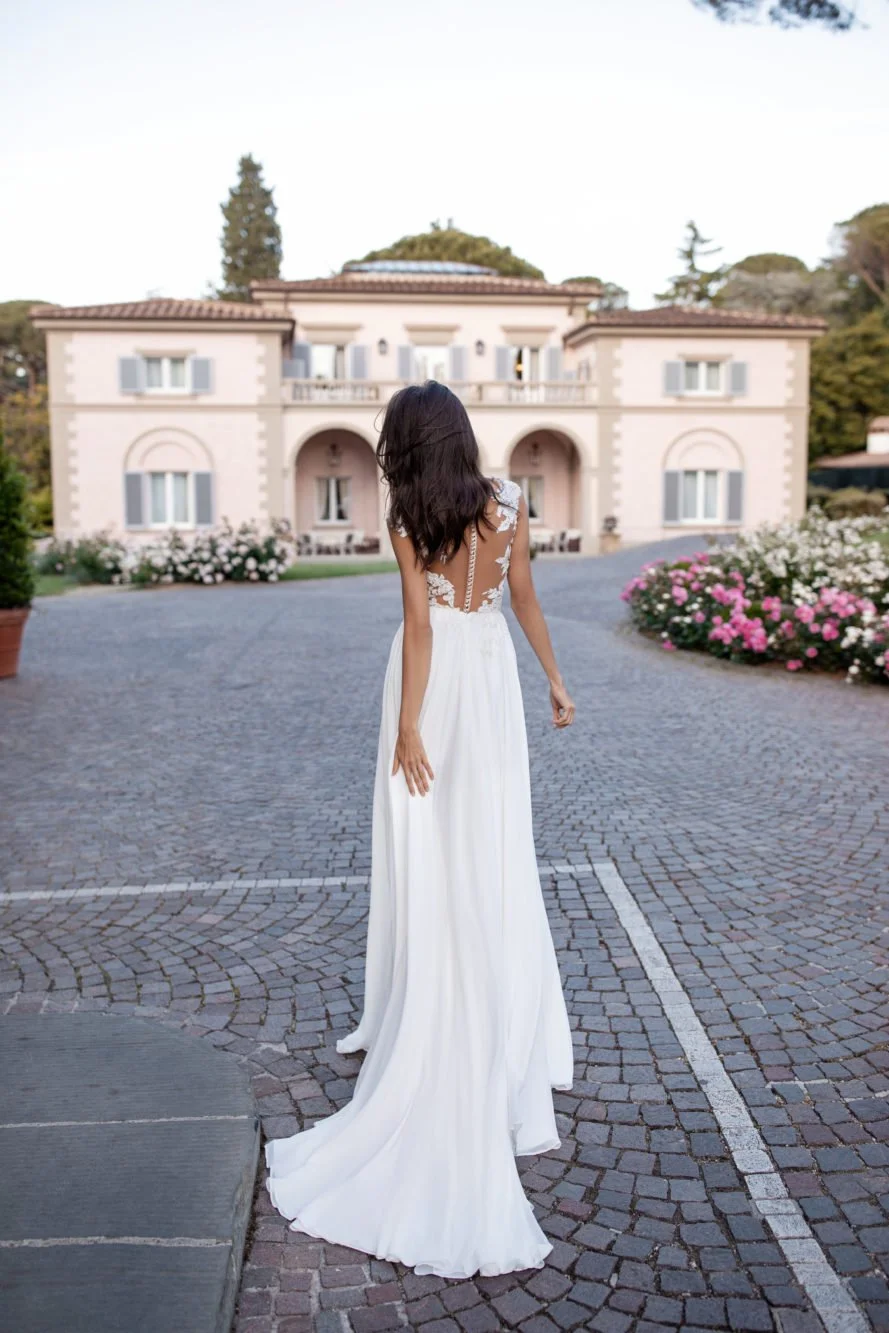 MillaNova_Ursula_Plunging Neckline Wedding Dress.jpg