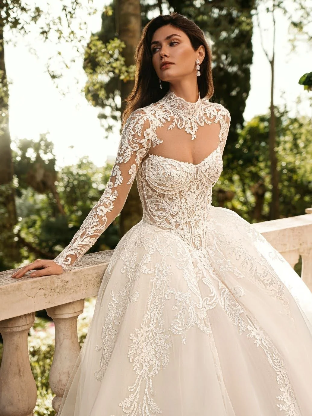 27_Enzoani_Web_WYNN_Clo1.jpg