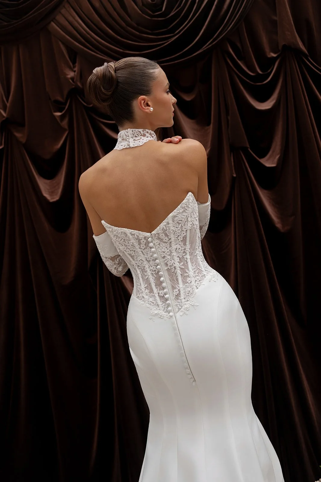 LeLeeStudio_Scarlet_Mermaid Bridal Gown.jpg