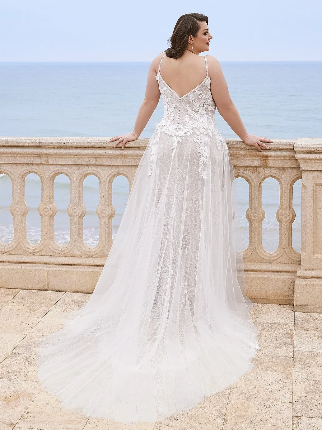 24_Edition_Pro_GUINEVERE_Bac_Web.jpg