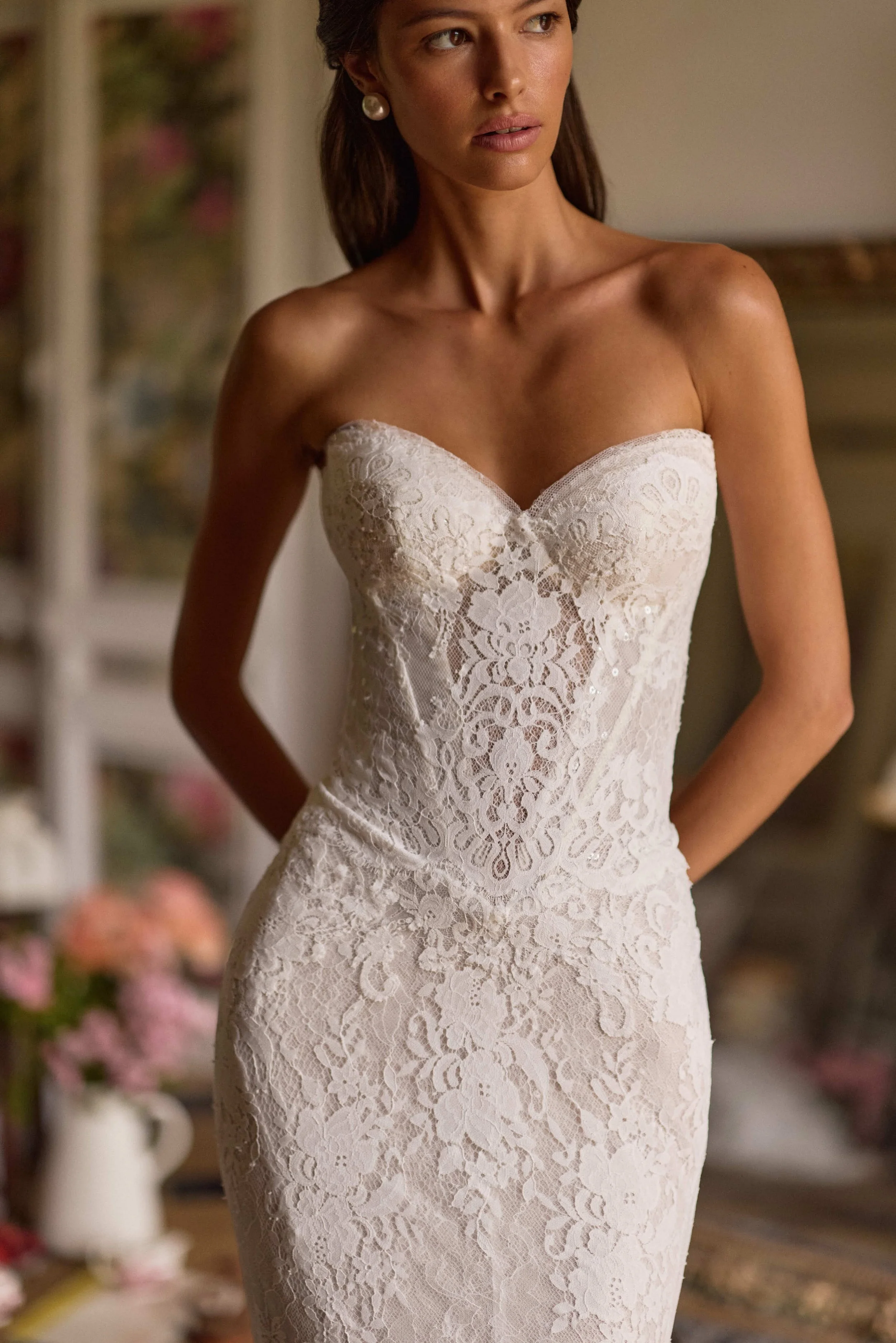 Avenara Milla Nova_Lace fitted wedding dress.jpeg