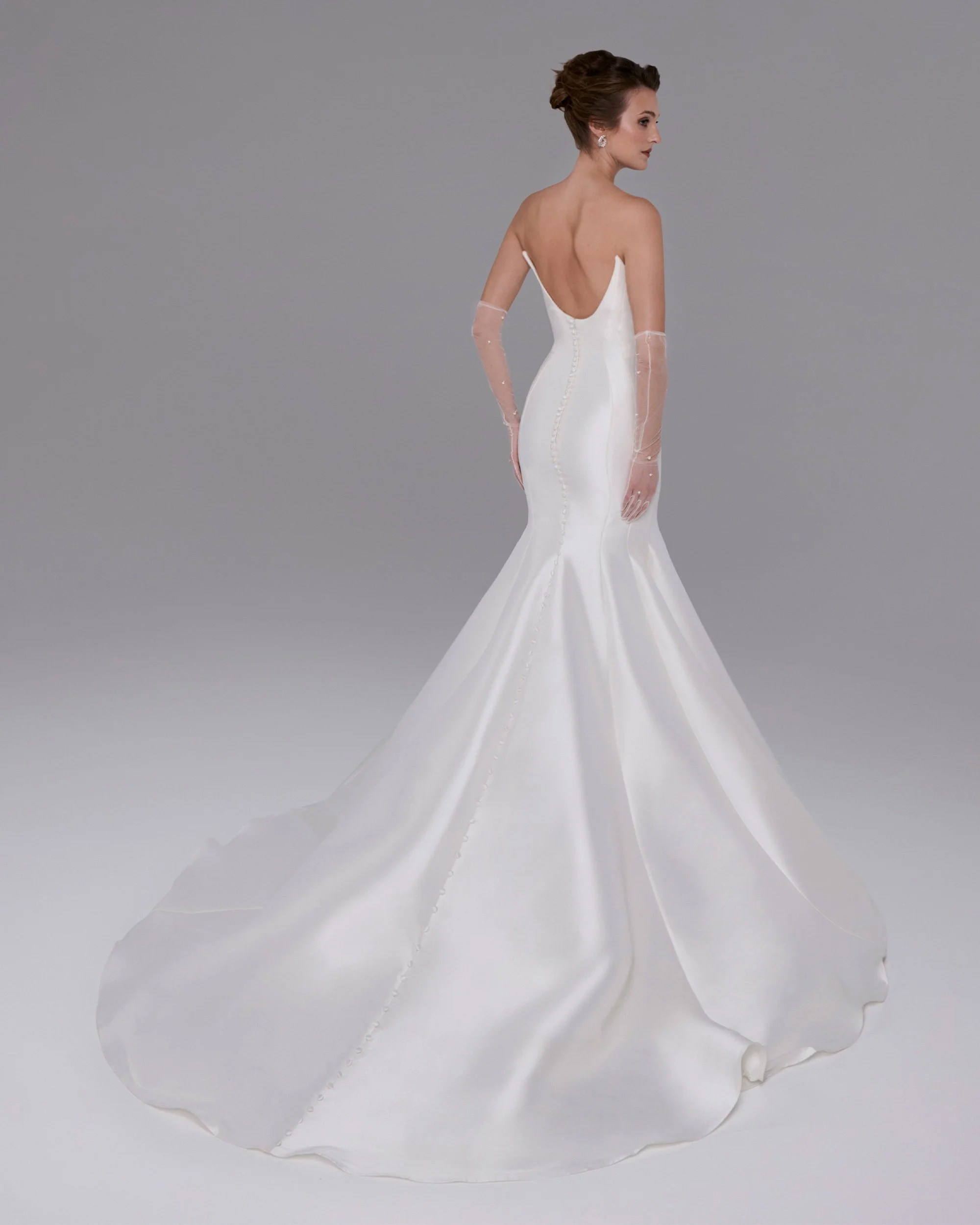 Blanc_Caroline_Sleek Bridal Gown.jpg
