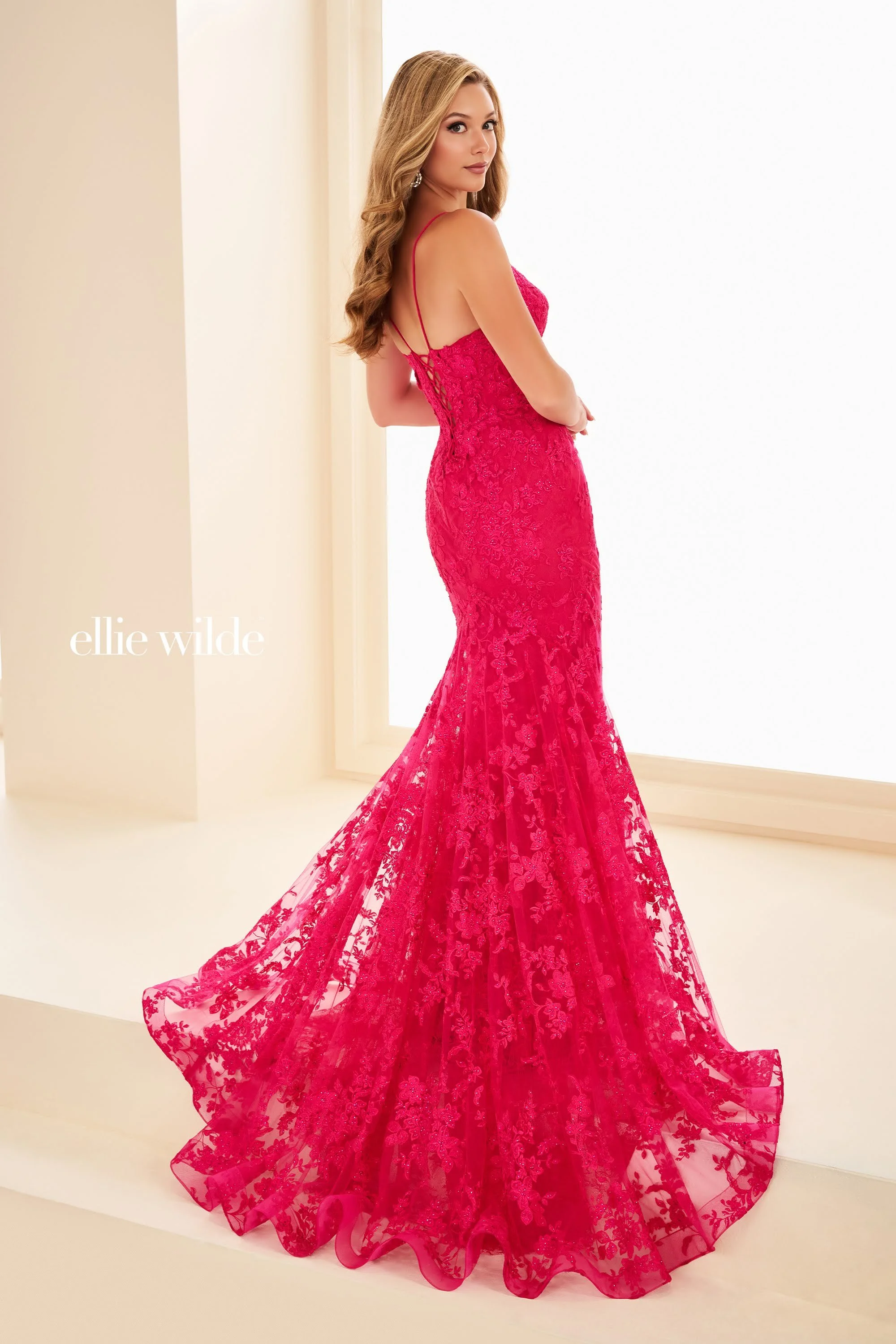 EW37027-magenta-b.jpg