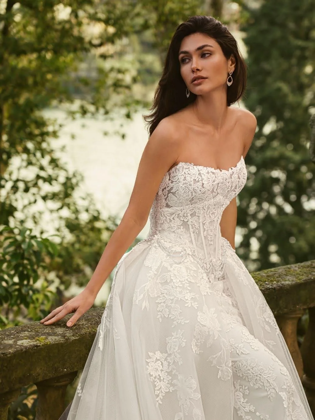 27_Enzoani_Web__WALINA_Clo1.jpg