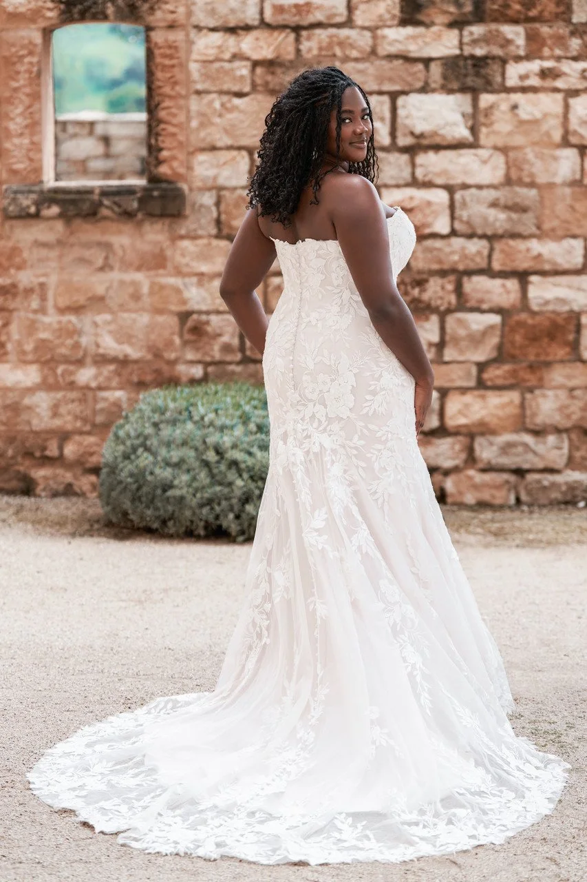 AllureBridals_W509_Tulle Wedding Dress.jpg