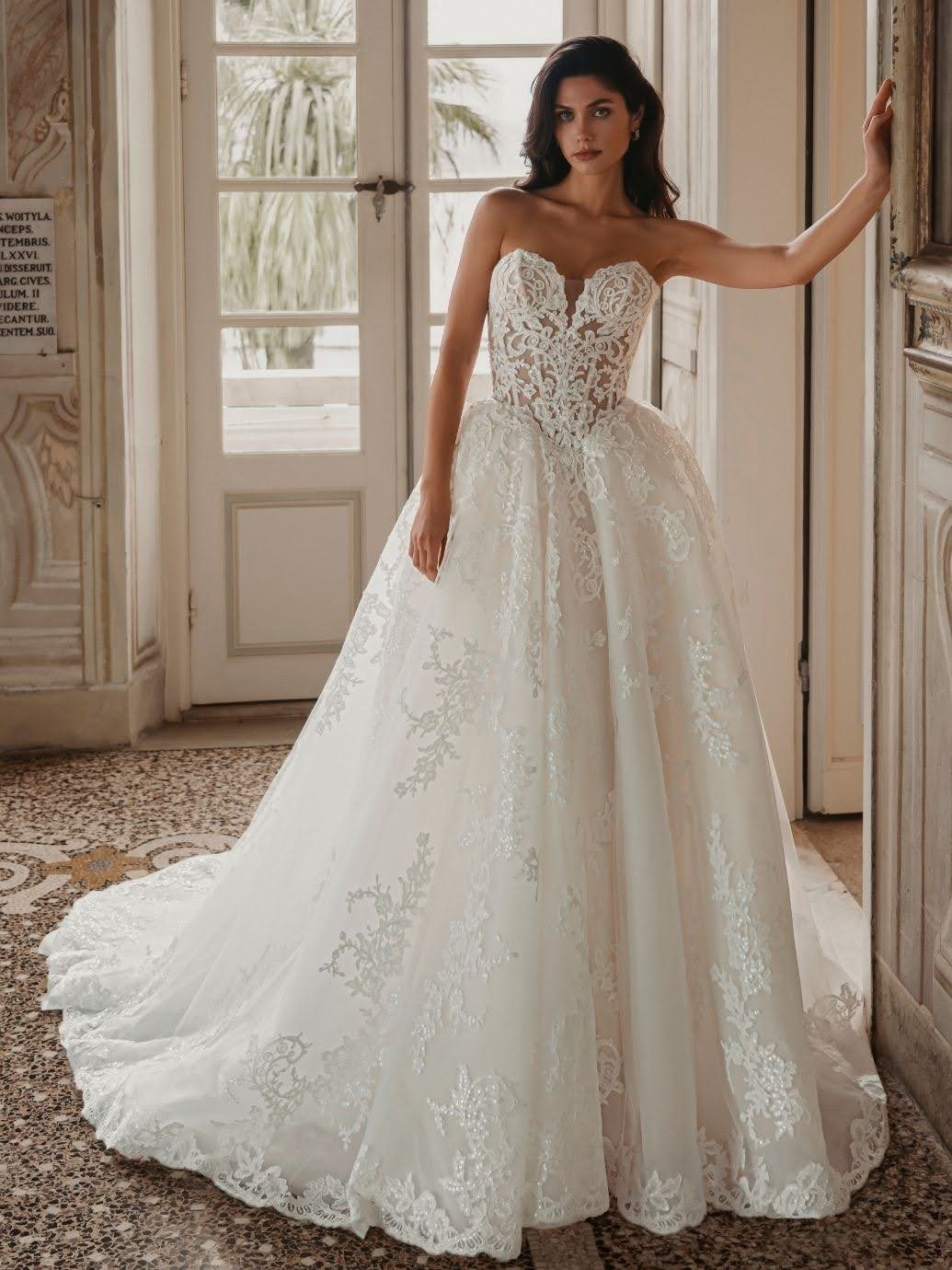 27_Enzoani_Web_WENDY-D_1Fro.jpg