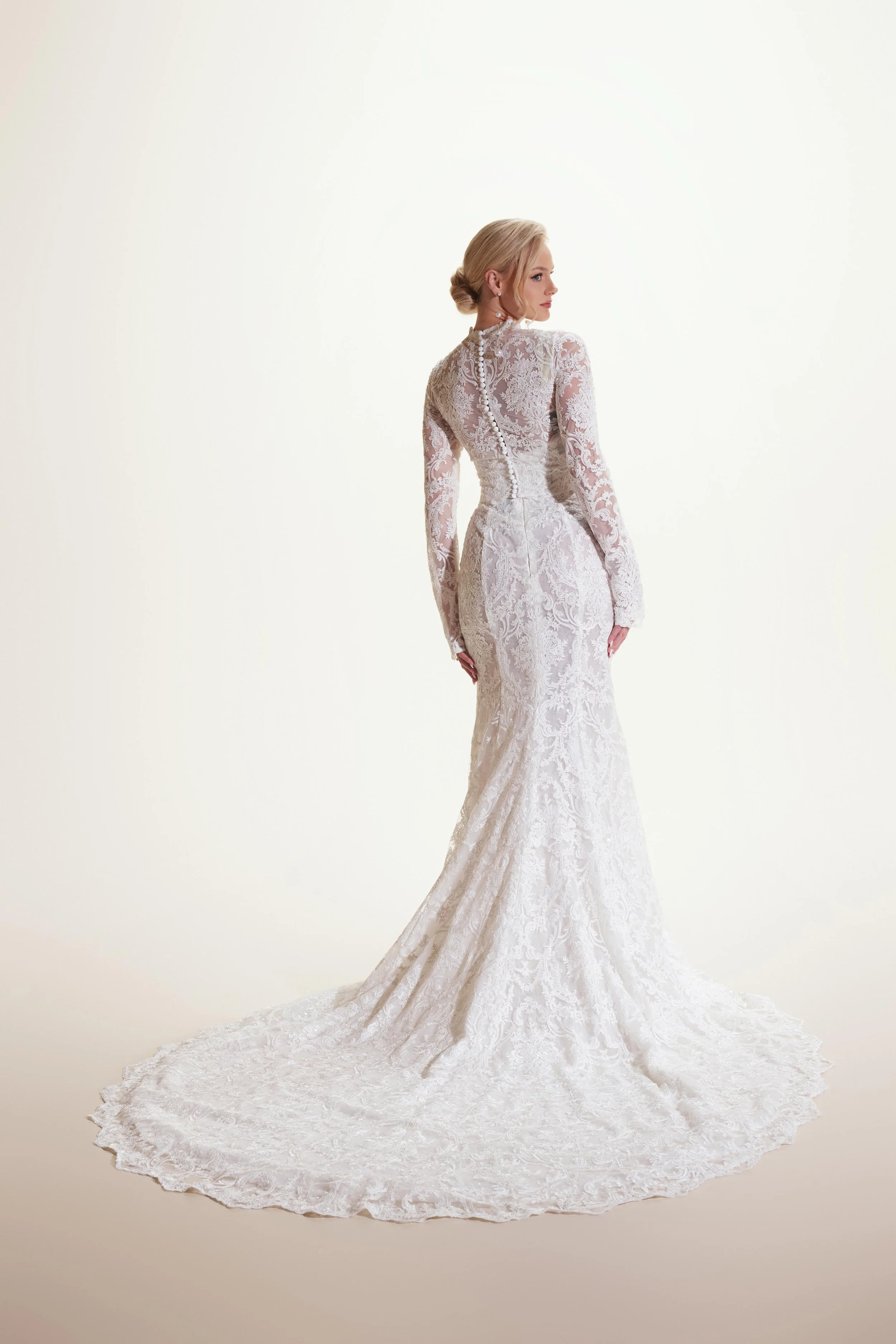 Valeria_Lace Wedding Dresses.jpg