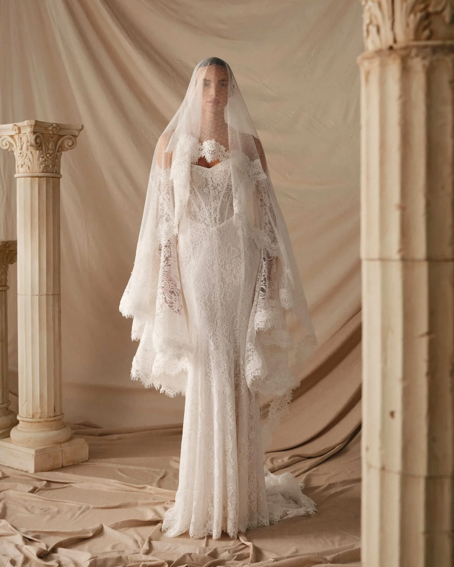 large_14022_Botticella_veil_18ed8f5559.jpeg