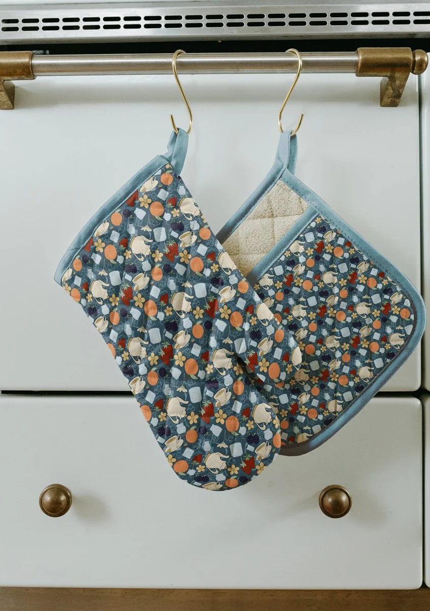 oven mitt and potholder