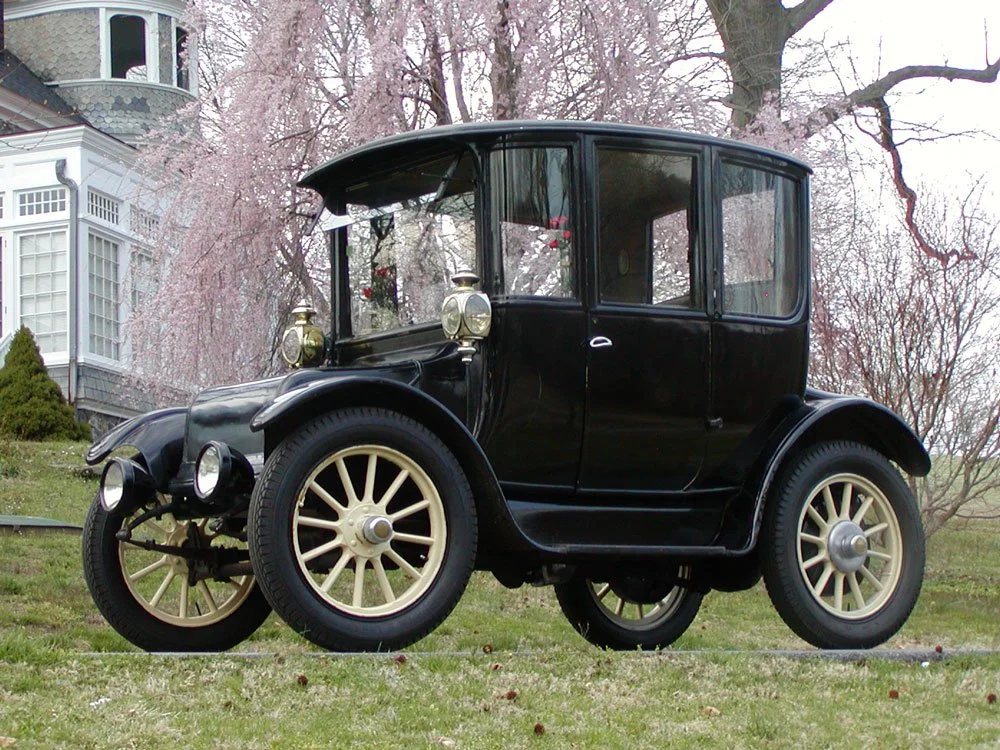 photograph of 1916 Rauch & Lang electric car