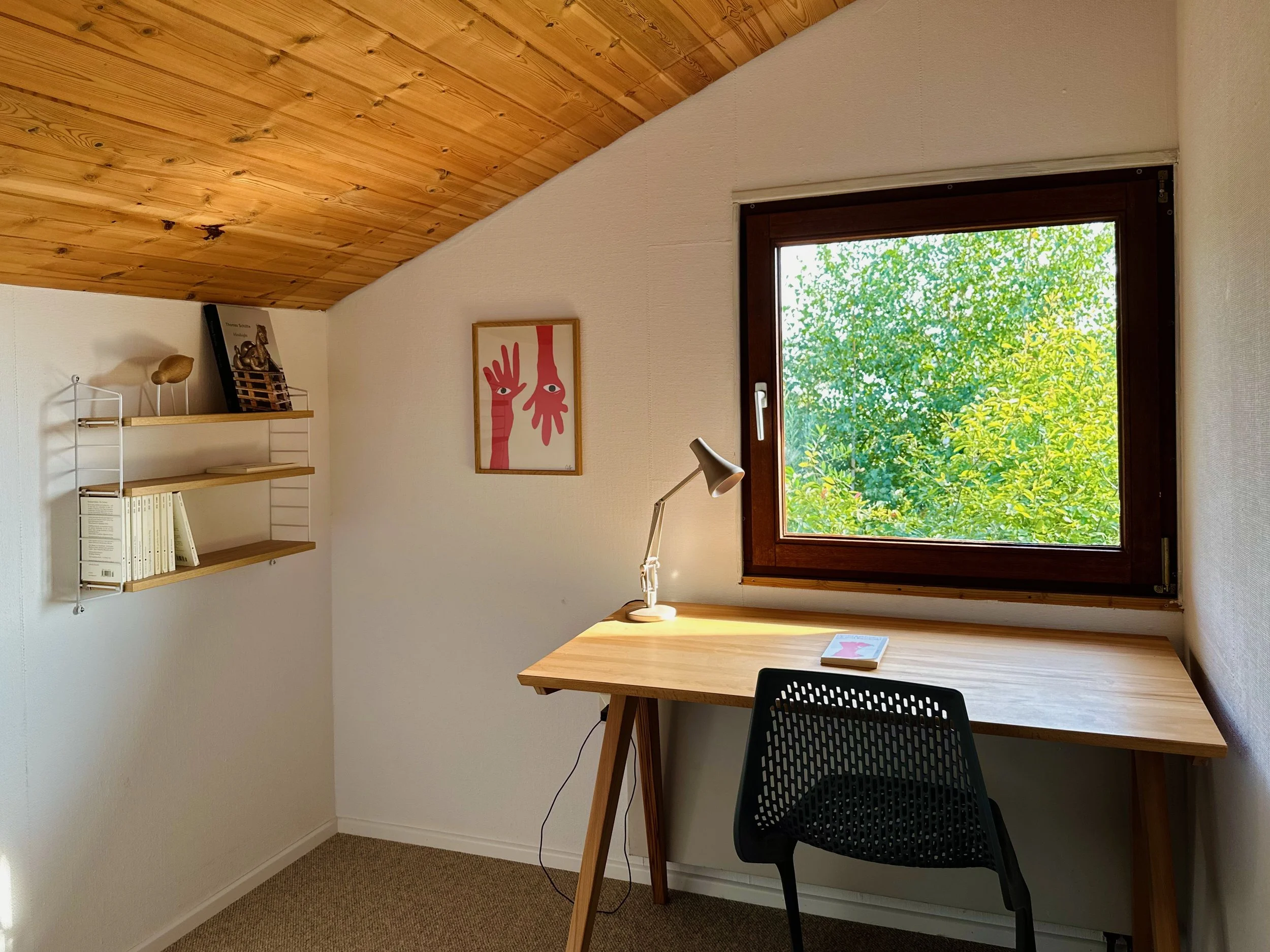 Arbeitsplatz mit Breitband-Wlan im Dachgeschoss  im Ferienhaus Haus Grossmoos im Hochschwarzwald