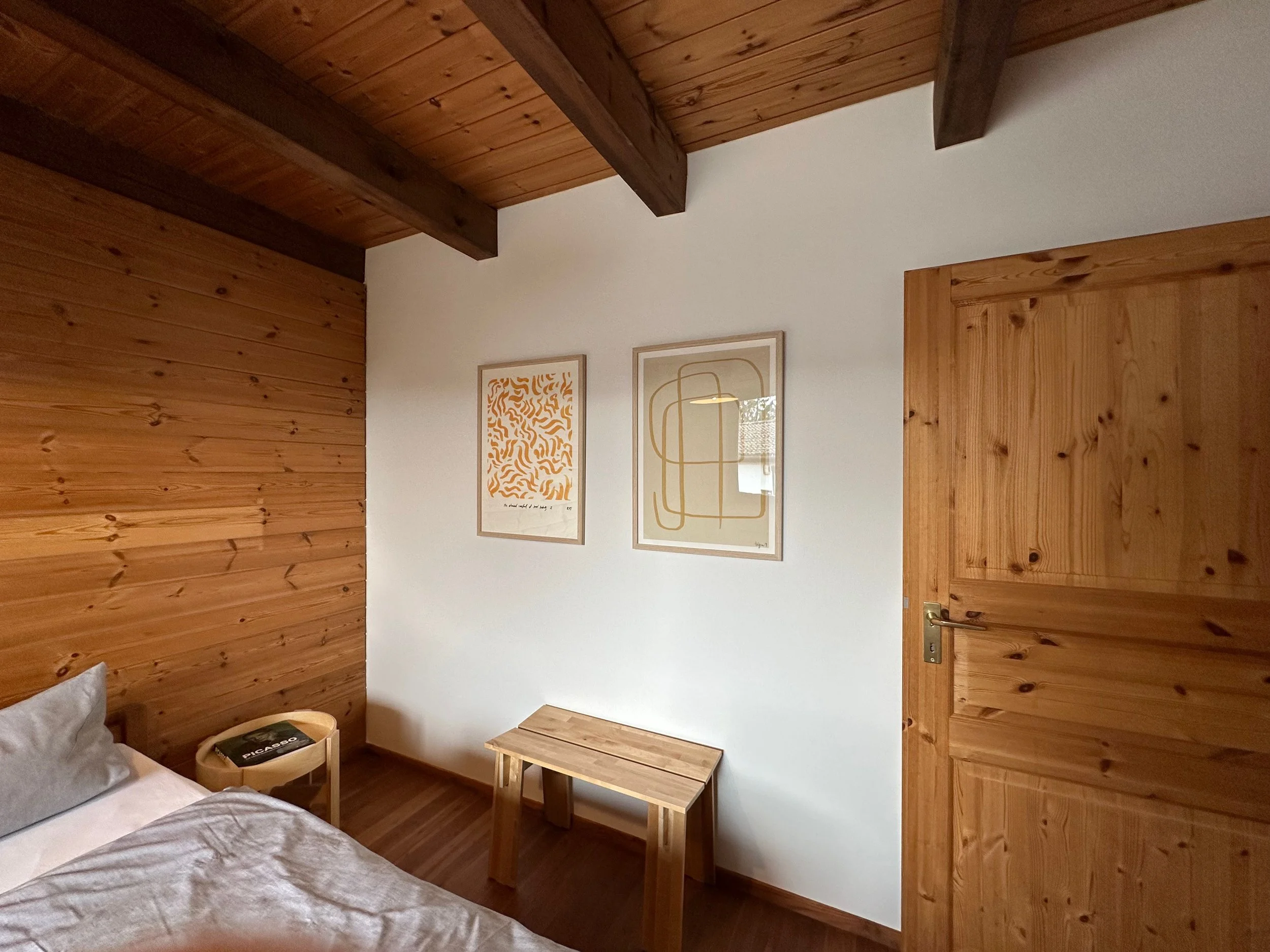 Schlafzimmer 1 mit Doppelbett im Ferienhaus Haus Grossmoos im Hochschwarzwald