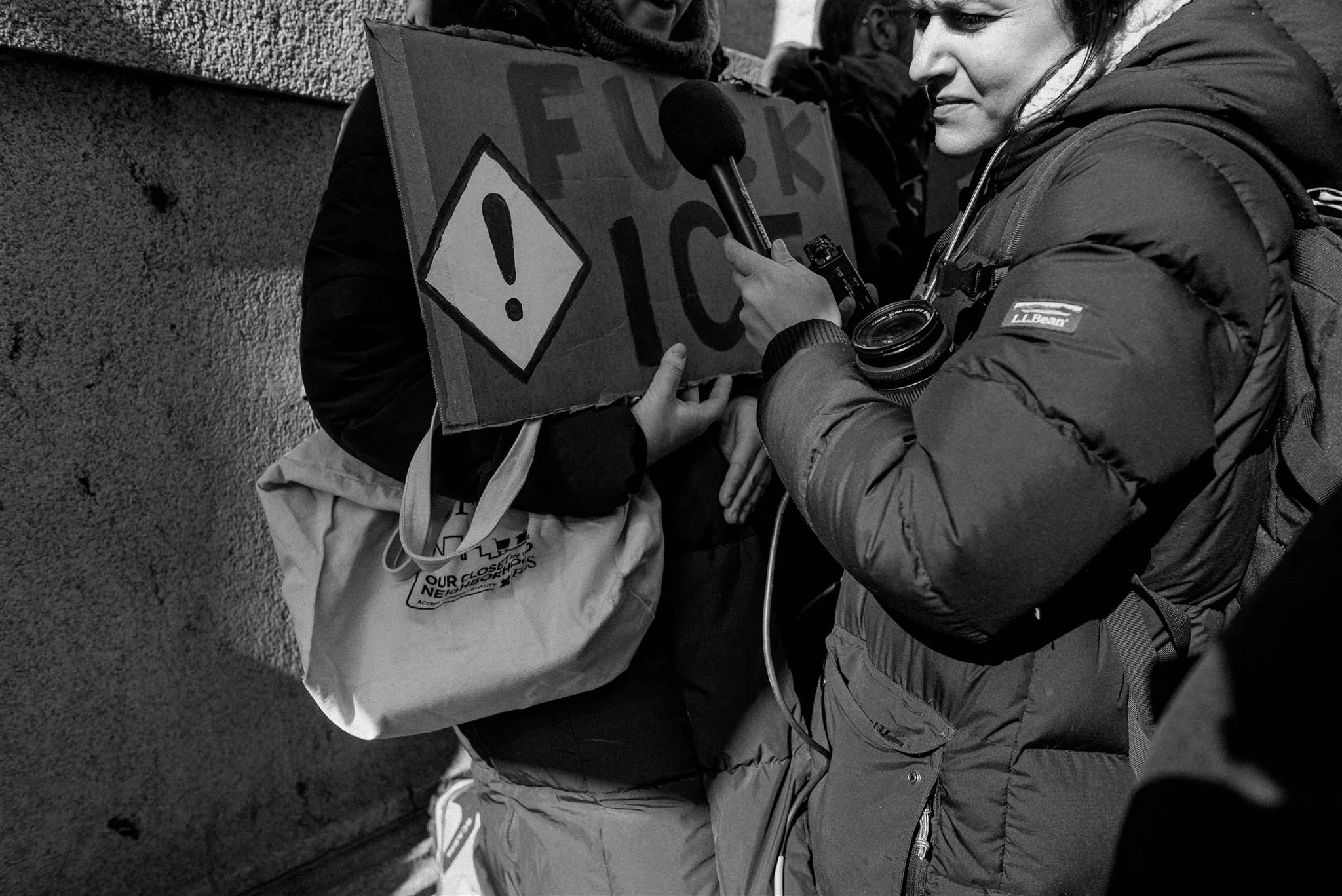 26-02-03_No Ice_Petition Delivery Sheriff Bilal_Philadelphia,PA_Colleen Stepanian-40_websize.jpg