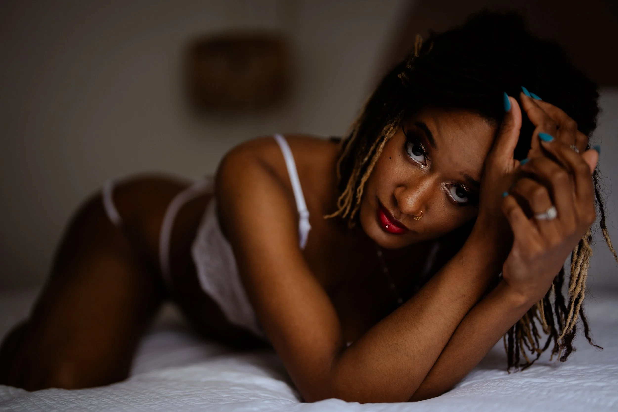 Romantic boudoir portrait showcasing timeless elegance and feminine confidence by southern peach boudoir in north Florida. 