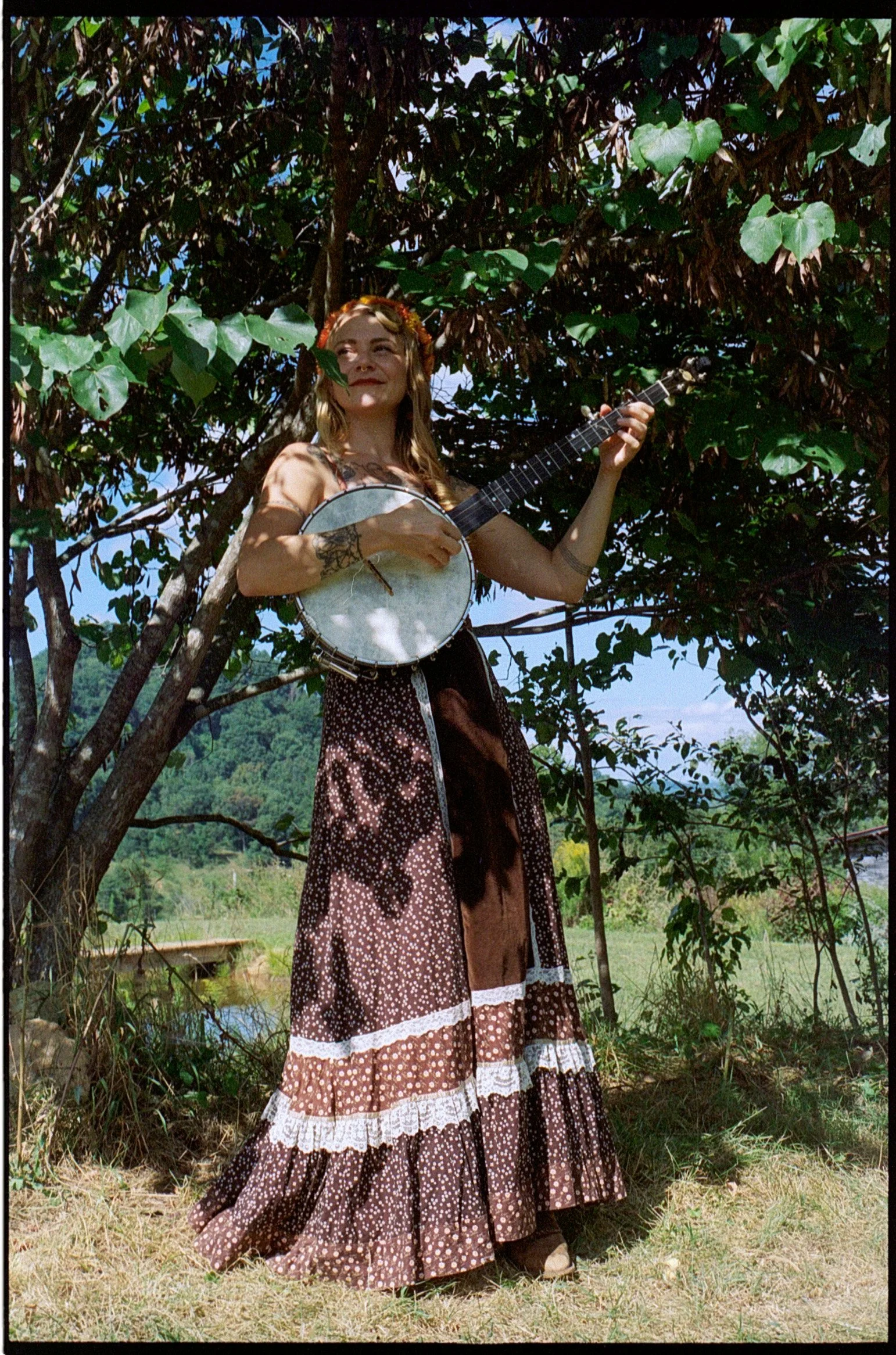 musician-branding-photos-western-north-carolina-film-sunny.JPG
