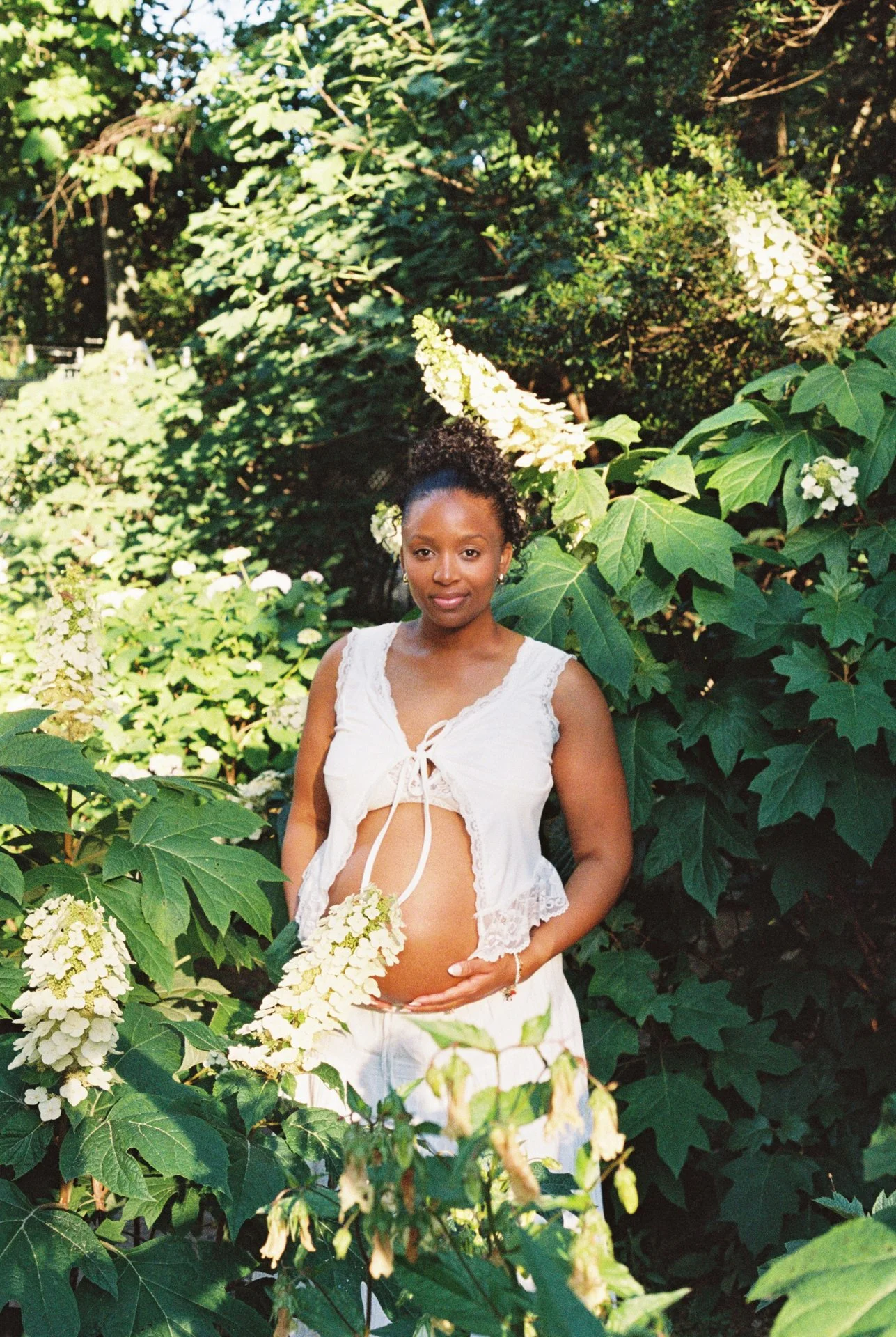 delicate-motherhood-session-charlotte-nc.JPG