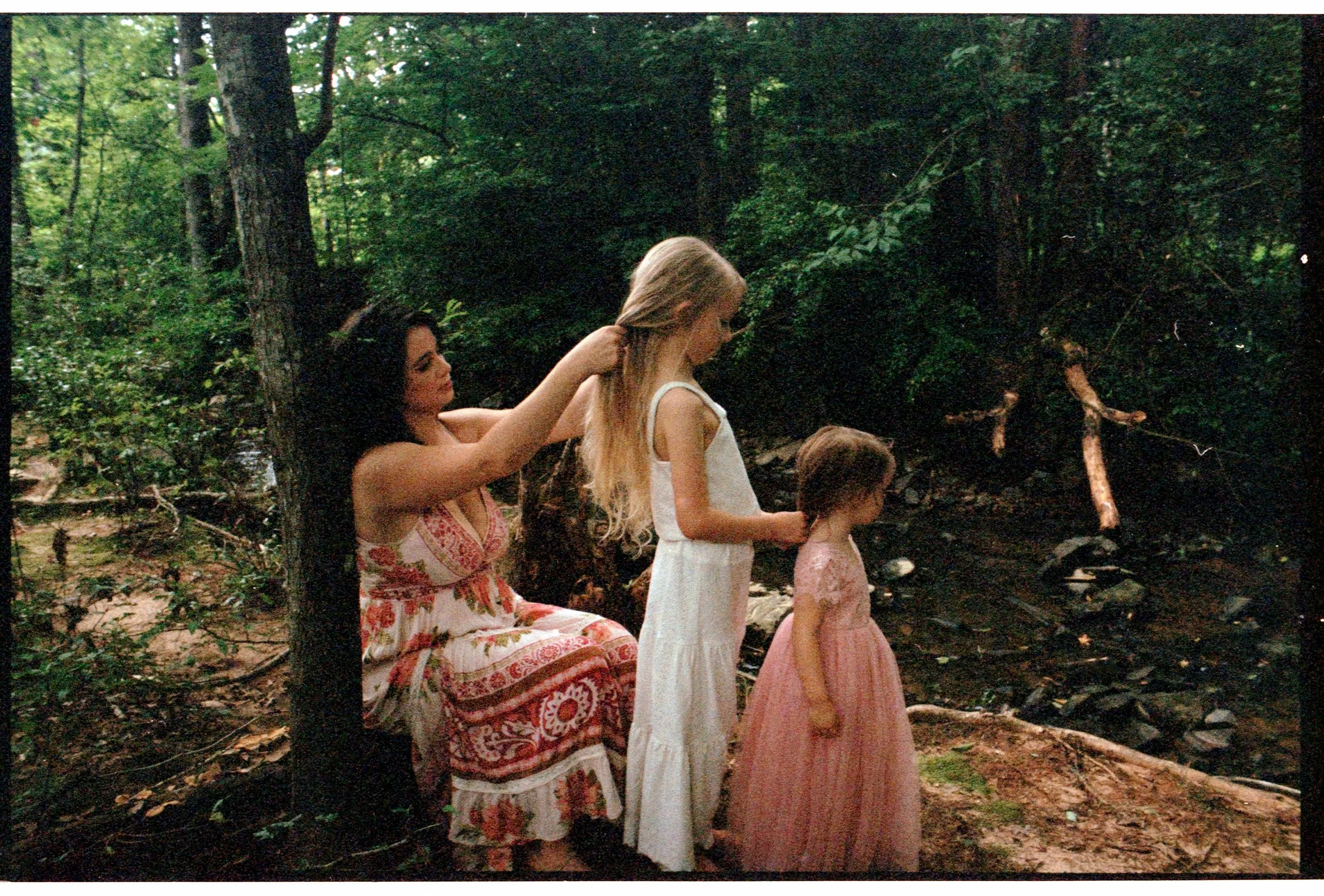 whimsical-fairy-motherhood-shoot-charlotte.JPG