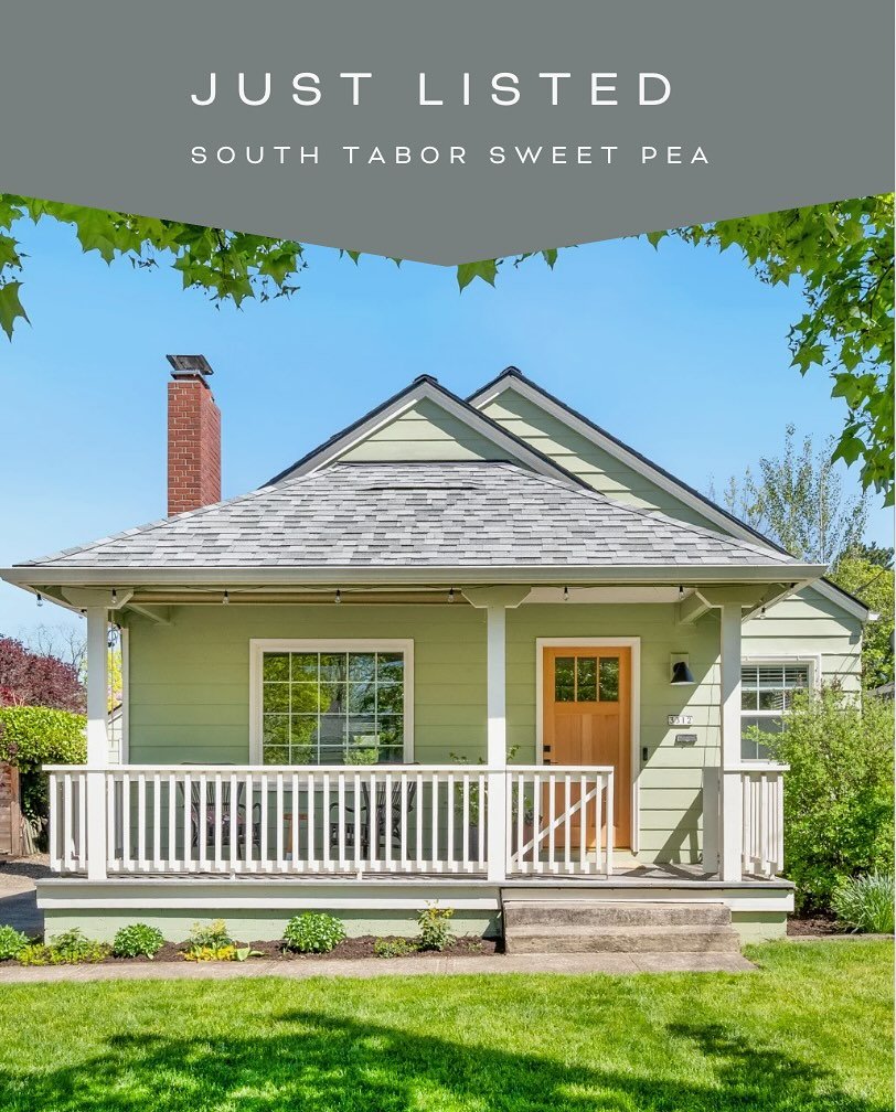 Introducing The South Tabor Sweet Pea 🌸

This darling farmhouse-meets-bungalow treasure has personality to spare and all the comforts you&rsquo;re looking for. Beginning with the cozy privacy front porch&mdash;complete with a gate and retractable sh