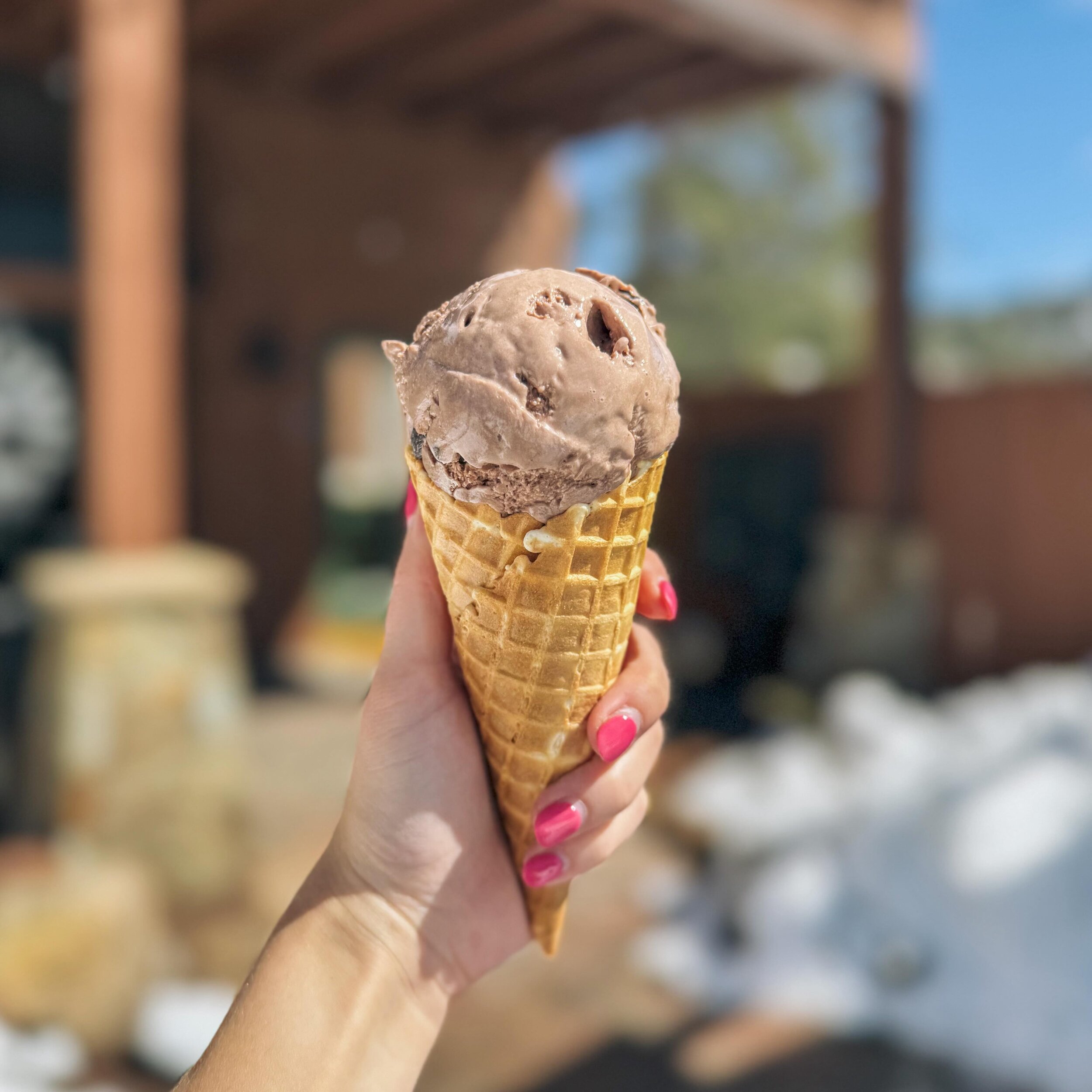 ✨ Chocolate Raspberry ✨

A brand new flavor here for a very limited time! Chocolate + raspberry base with plenty of raspberry filled chocolate chips mixed in!

The sun is shining + we are scooping! 🌞