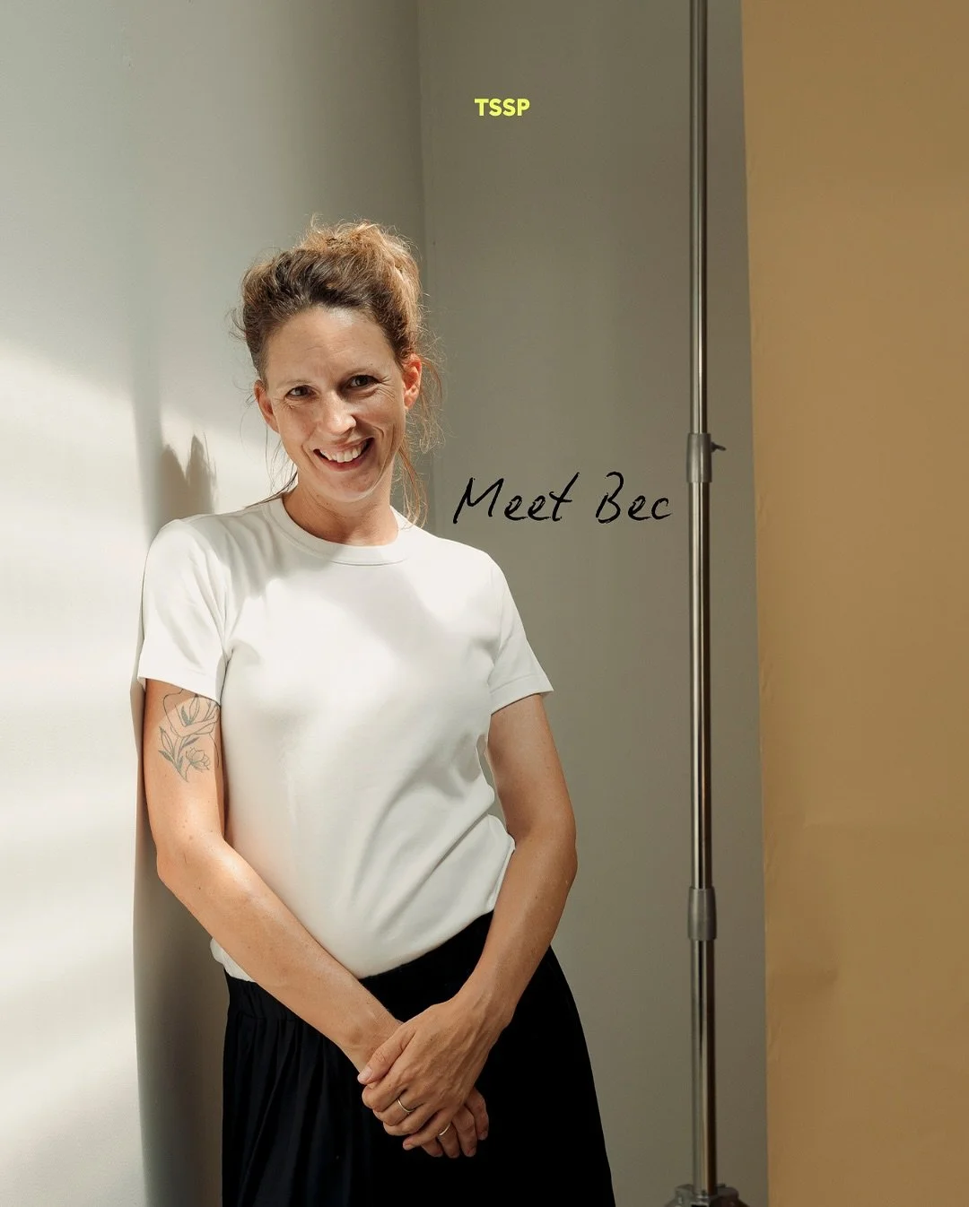 Meet Bec, your Social Media Manager, lover of knitting, indie music and being under the spotlight. (That last one&rsquo;s a joke ha) 🌻 

#thesocialsisterproject #socialsister #socialmediaagency