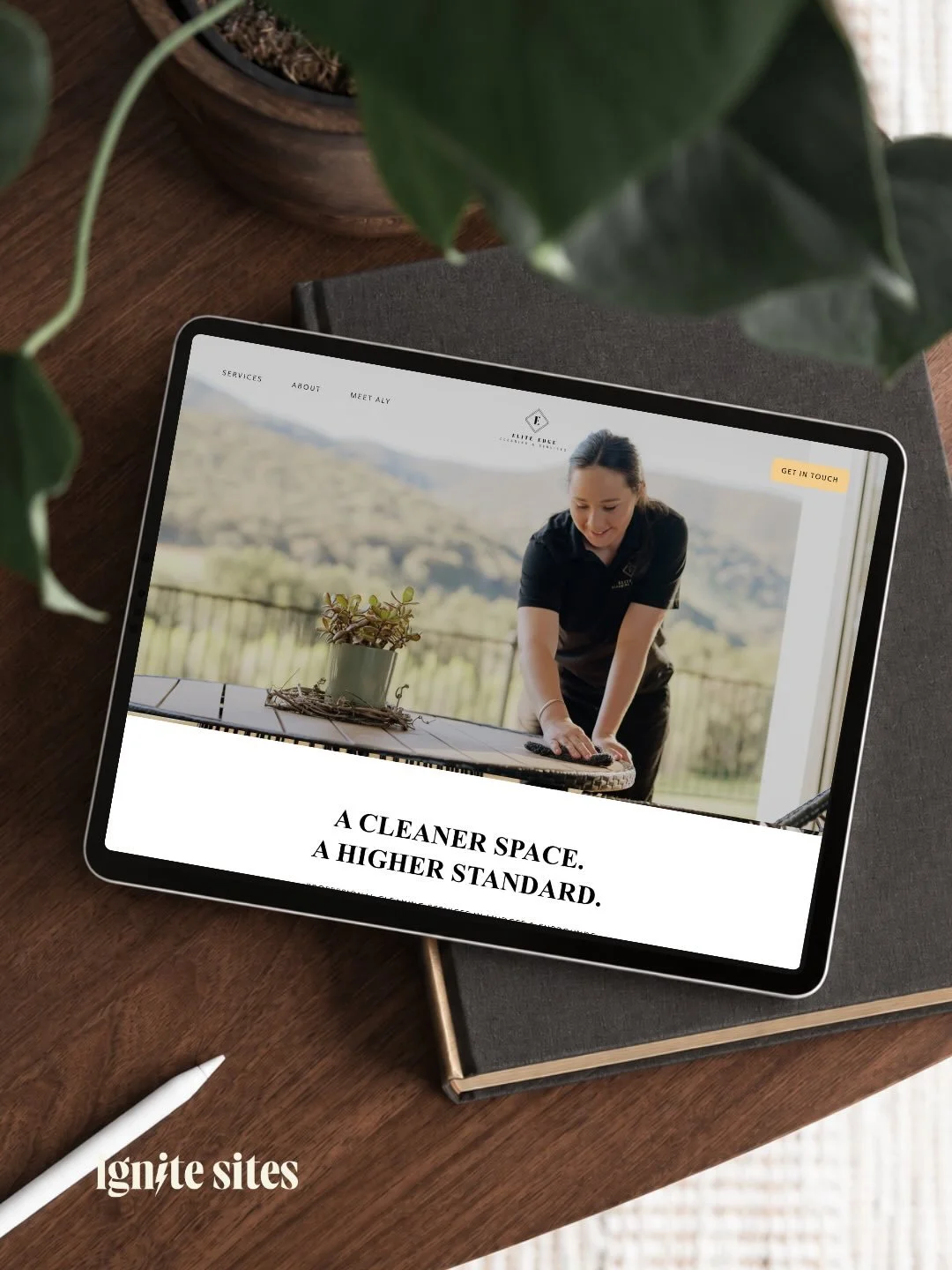 This one makes me ridiculously proud. Introducing @eliteedgecleaningandservices 

Aly didn&rsquo;t just decide to start a business and hope for the best. She backed herself. She invested in professional photography so we had photos of her, doing the 