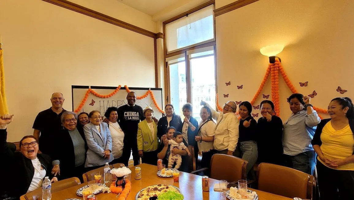 A moment of community celebration! Yesterday we witnessed the well-deserved recognition of las mujeres del movimiento at City Hall during Latino Heritage Month!
Congratulations to the @fiabayarea leaders for their tireless contributions to our commu