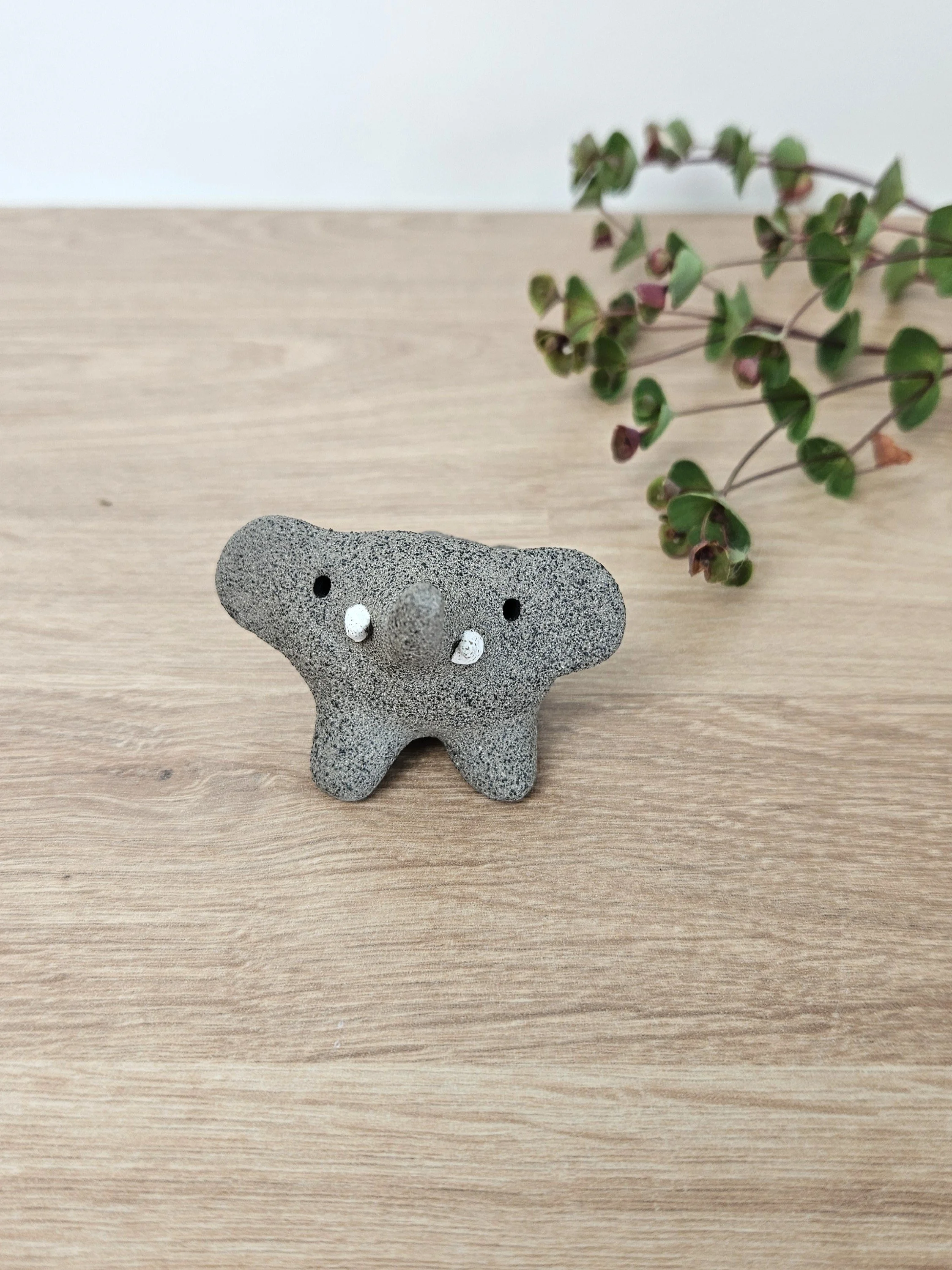 mini elephant (2).jpg