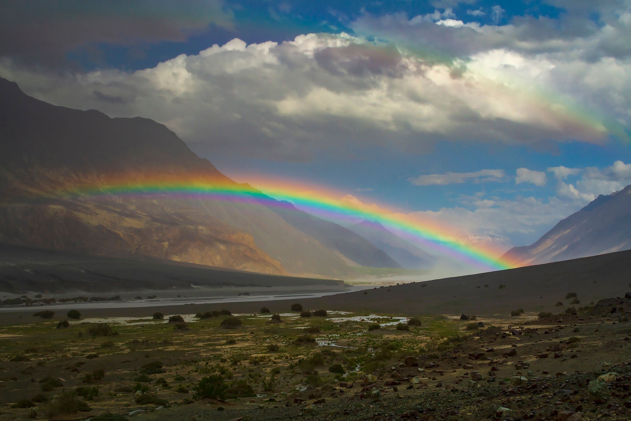 ws_wt_LadakhLalitDeshmukh_Nubra_rainbow.jpg