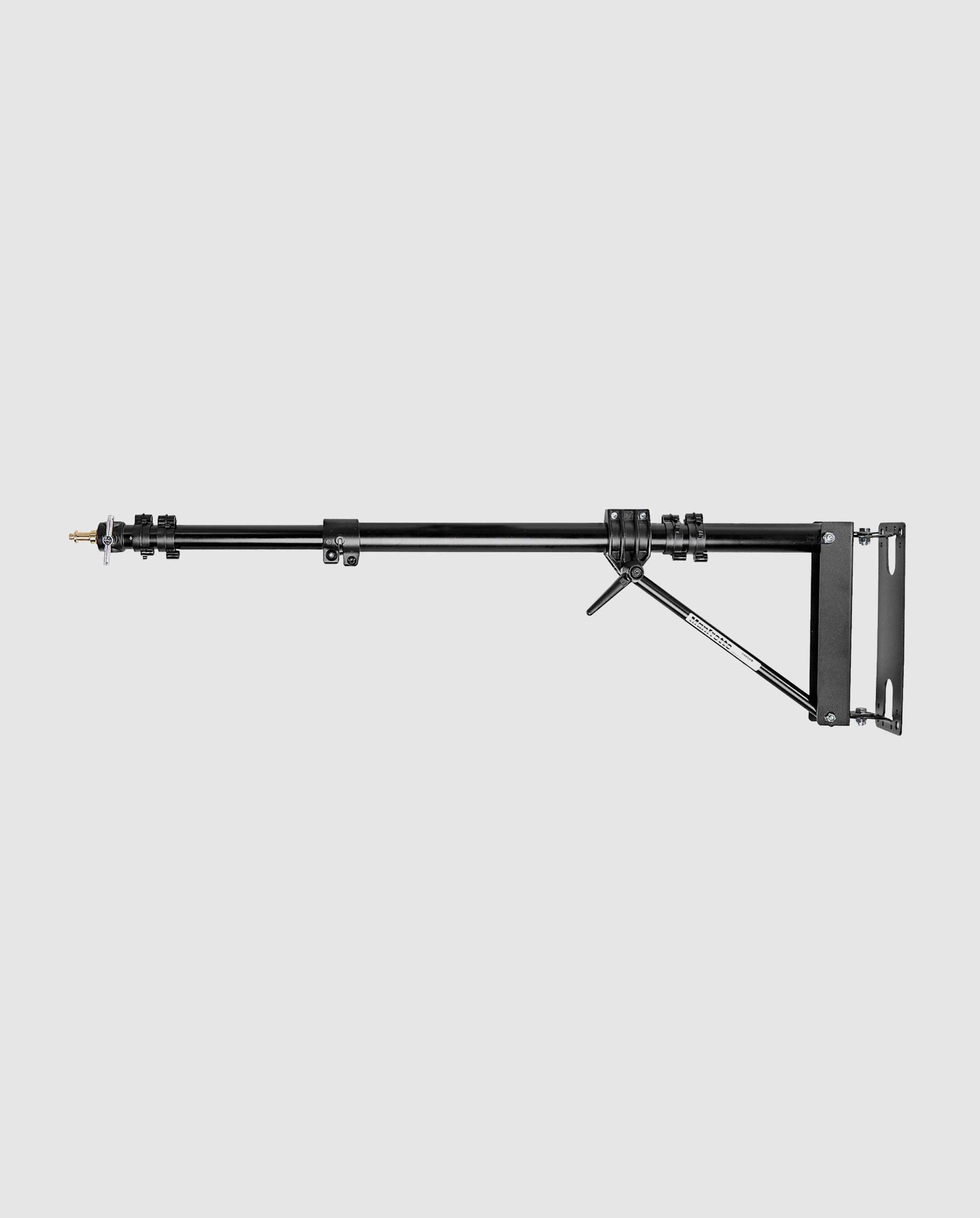 1x Soporte de pared (esta montado en el ciclorama) - Manfrotto 098B Wall Boom