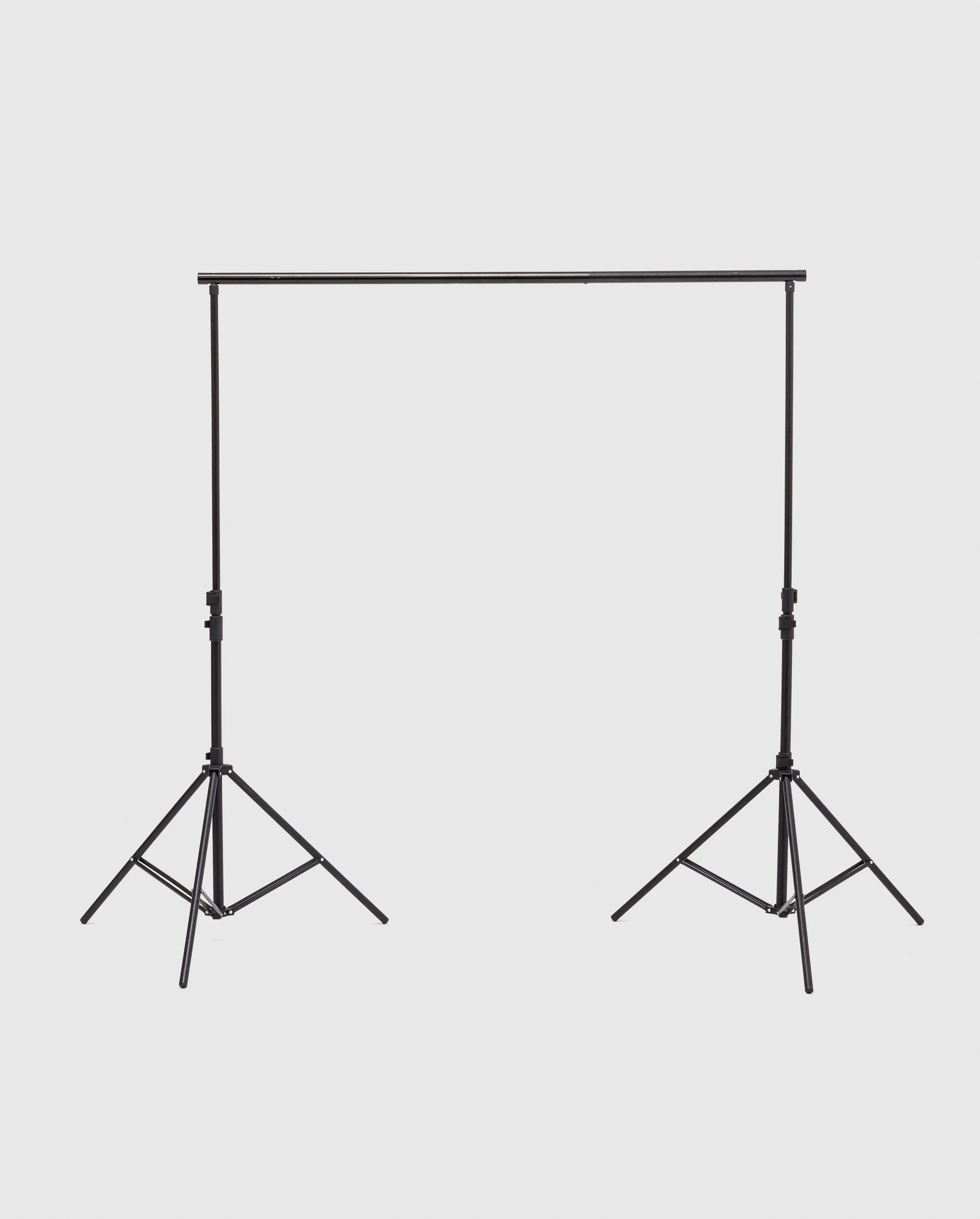 1x Portafondos, hasta 2,80m de alto y 3,85m de ancho.