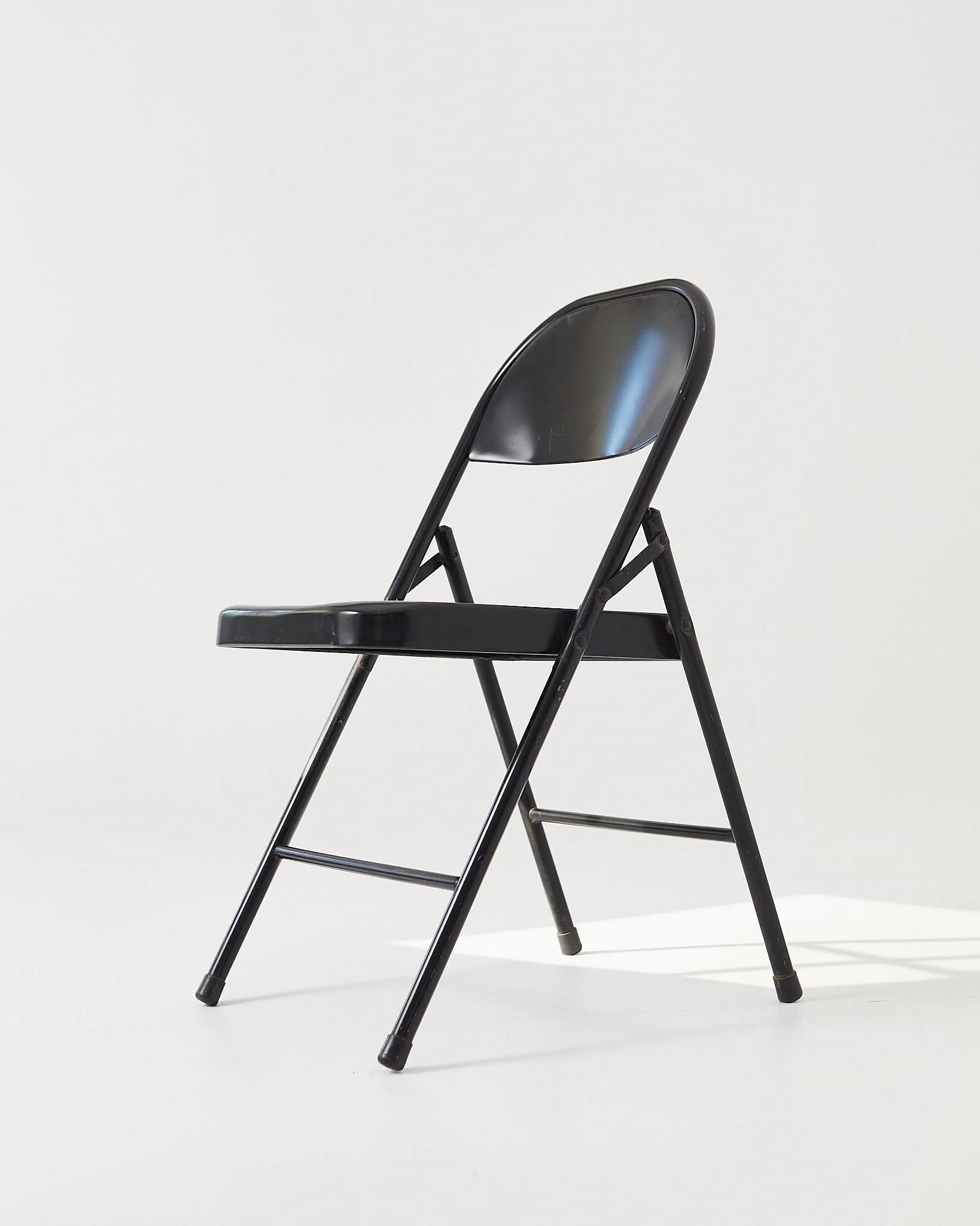 Dimgray Furniture 029 45.jpg