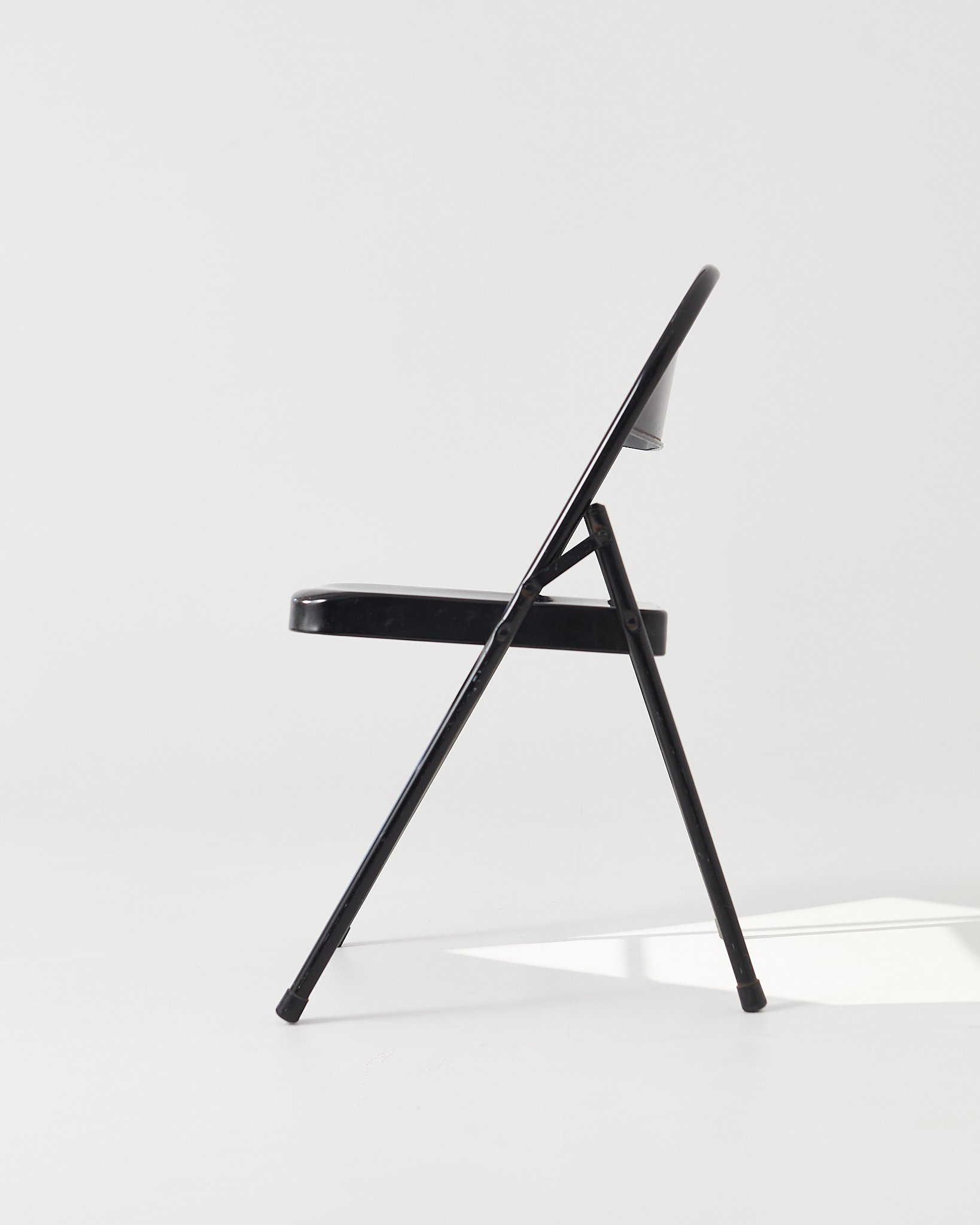 Dimgray Furniture 030 45.jpg