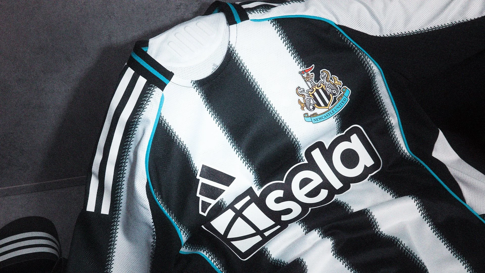 adidas & Newcastle United - Home Kit