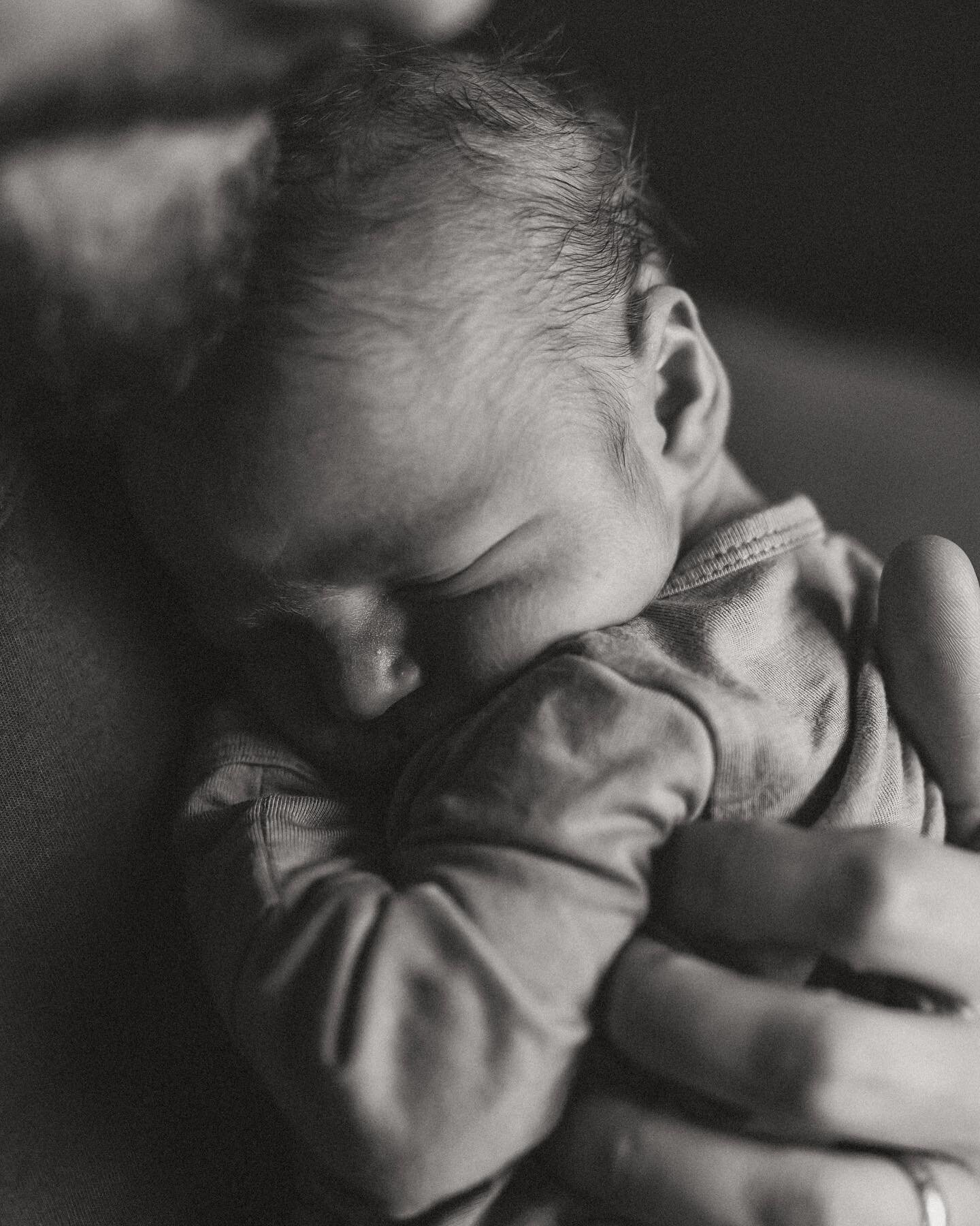 &ldquo;I held my breath as we do sometimes to stop time when something wonderful has touched us.&rdquo;
&mdash; Mary Oliver
.
.
#newlife #newbaby #firstbaby #newbornlife #newbornphotography #hoboken #hobokenphotographer #hobokennewbornphotographer