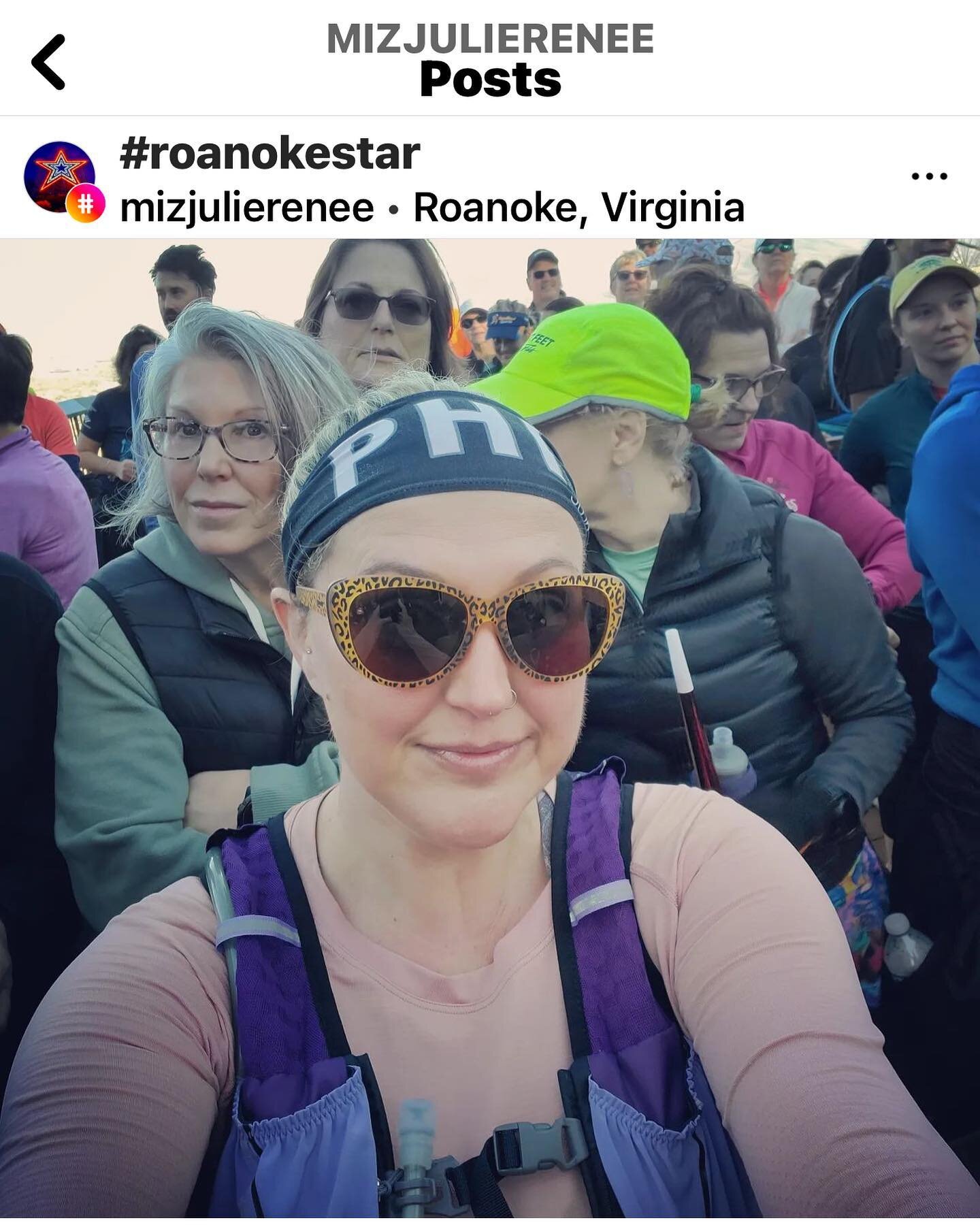 When you trek it all the way up to the ⭐️ without taking a single picture&hellip;. 
But #photobomb 
#roanokestar #run540 #starcity #2023