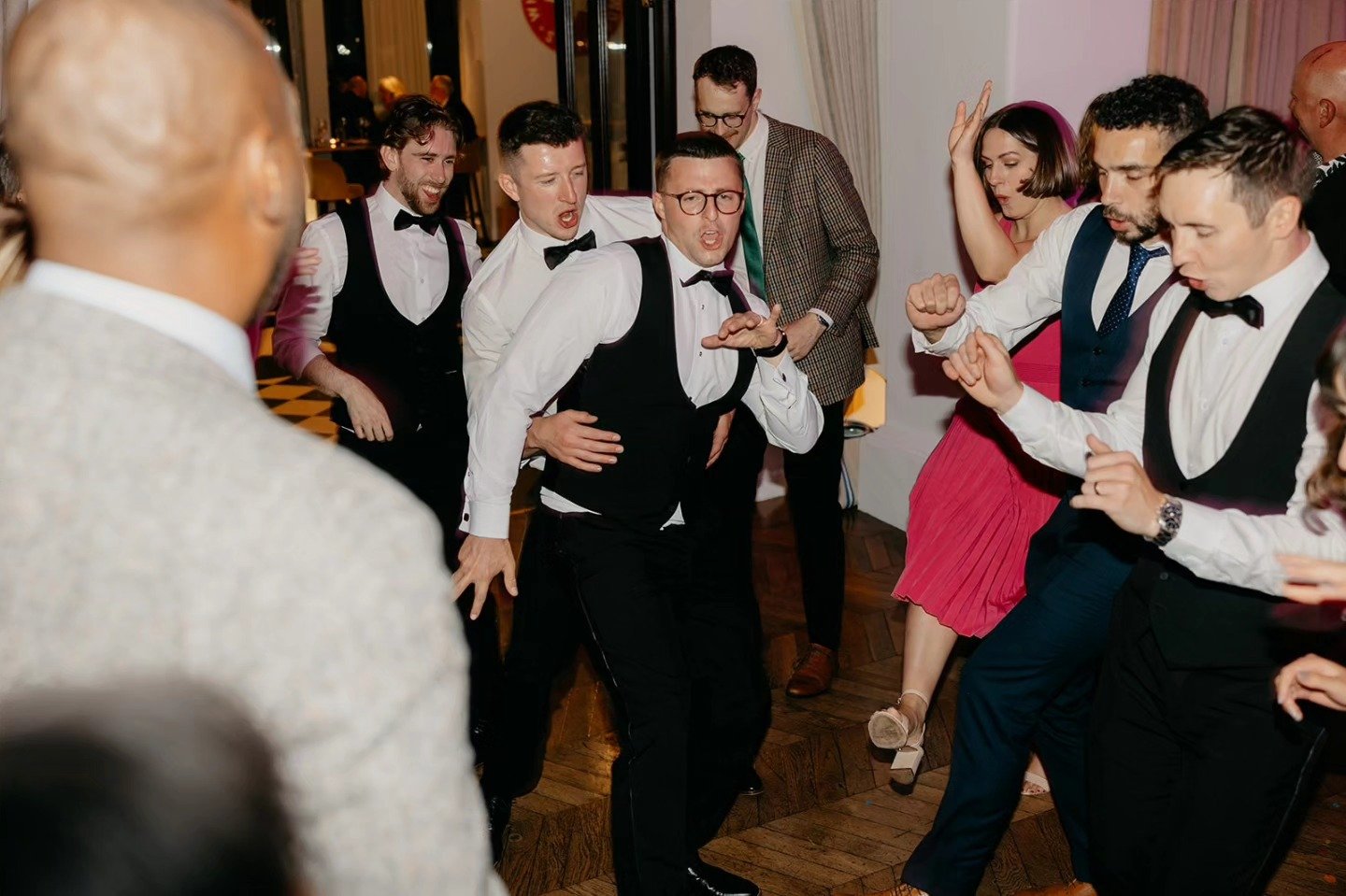 Another wedding means another packed dance floor, and more shots of Lewis doing his thing 🎹

Loved partying with the new Mr and Mrs Patton 

Couple: @sfreeburn93 &amp; @philpatton95
Photographer: @iainthephotog
Venue: @titanichotelbelfast
Make Up Ar