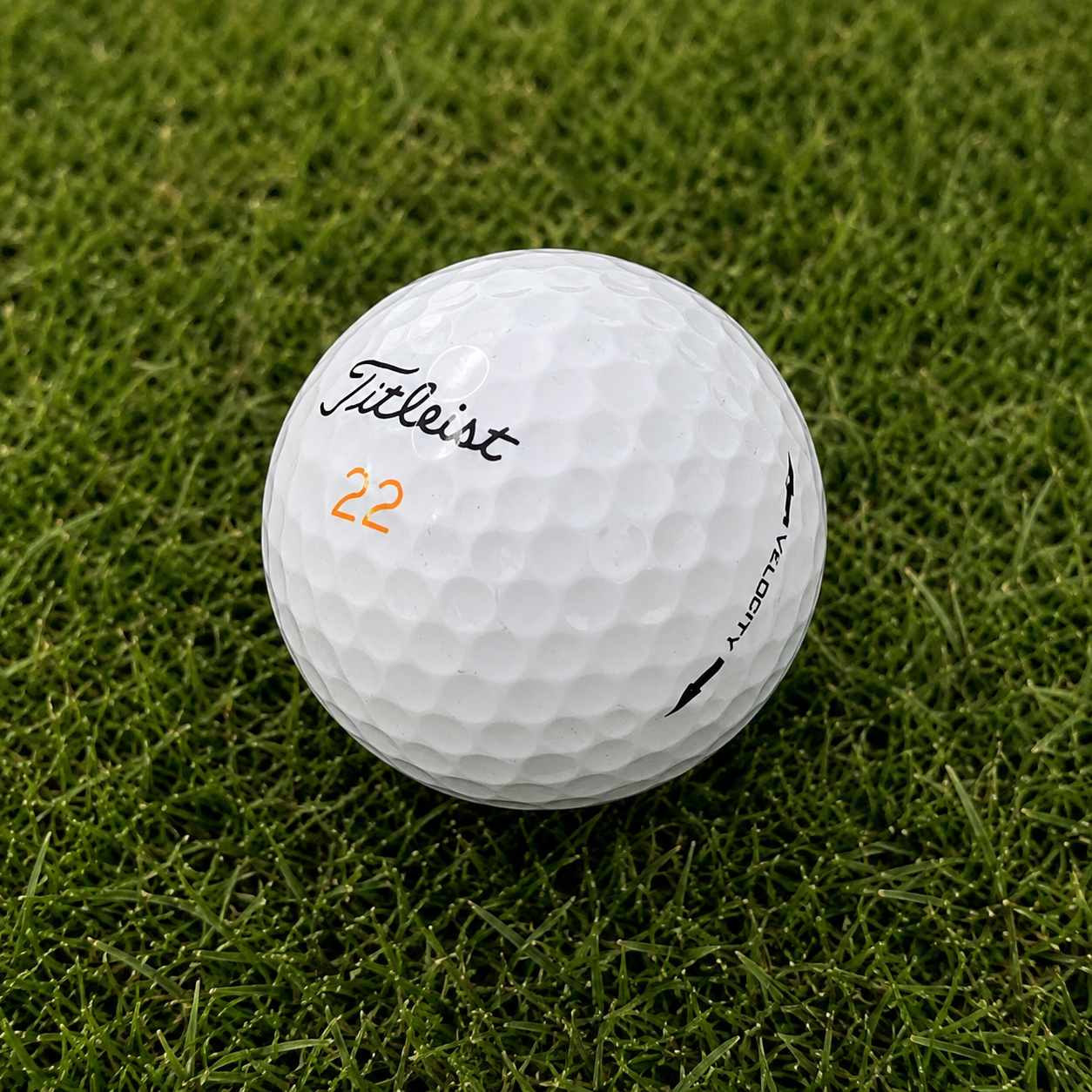Titleist Velocity White.png