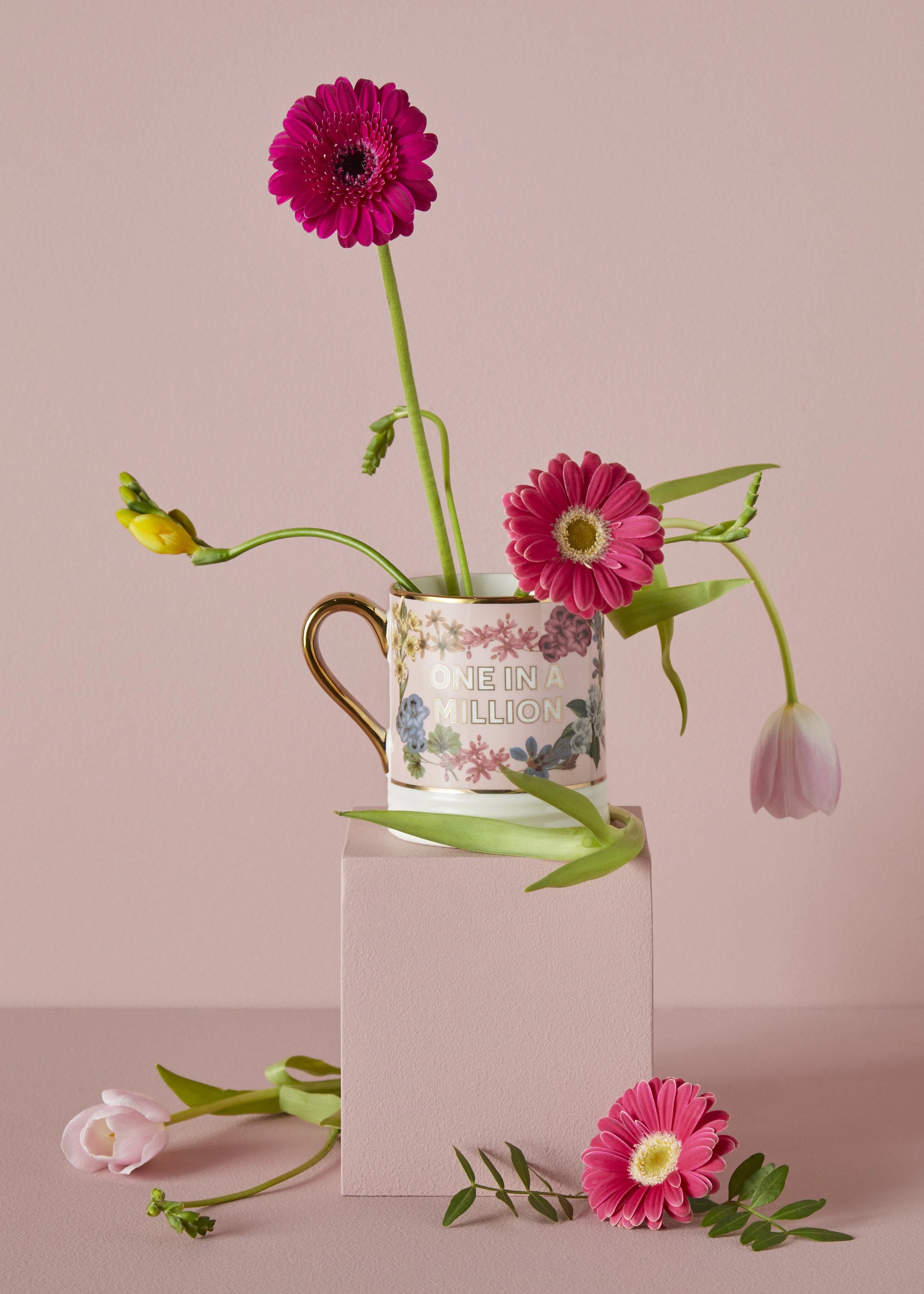 SS26_SPRING_TRANS_POS_SEASONAL_006_ALT3 copy.jpg