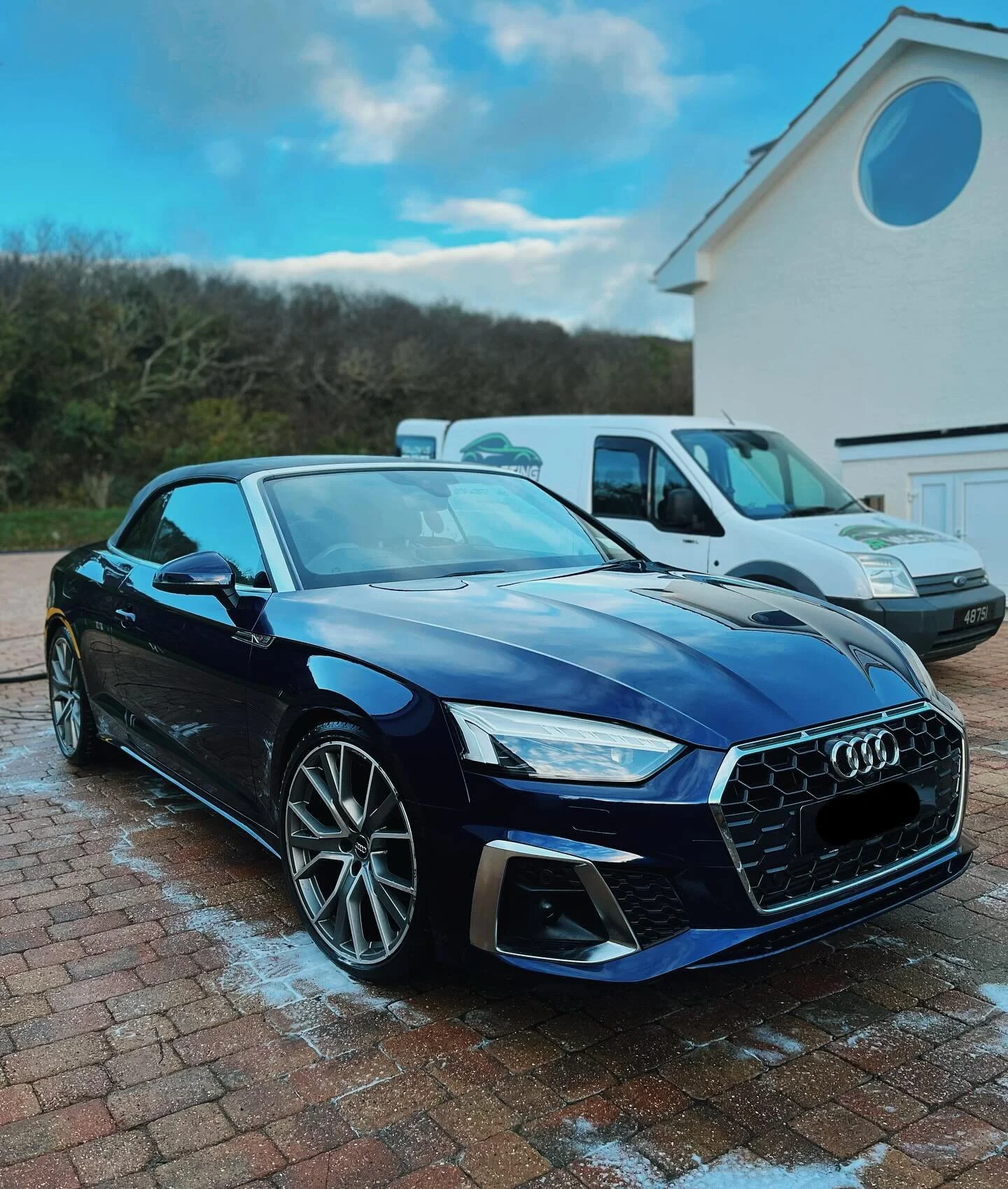 Audi in for our Maintenance Package 🖌️
Maintenance Package
✅ Interior Clean / Exterior Clean
✅ Monthly/2 Weeks
✅ Online Booking
✅ Fully Insured
07781 403672
www.jrvaletinggsy.co.uk
jrvaletinggsy@gmail.com
#detailing #carcare #carcare #cornwall #