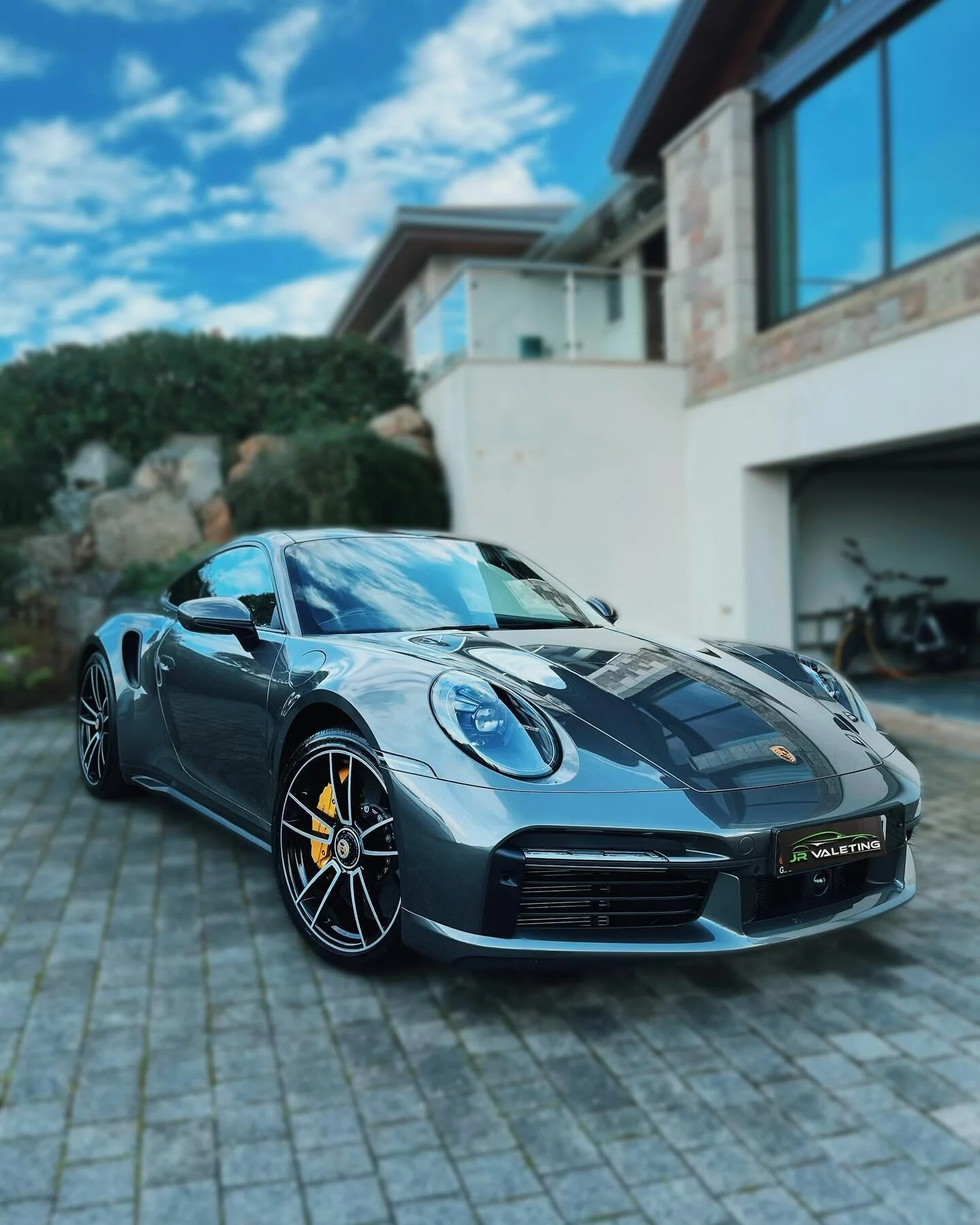 This Stunning Porsche 911 Turbo in for our maintenance package to keep it regularly looking fresh ✨ 
—————————————————————&