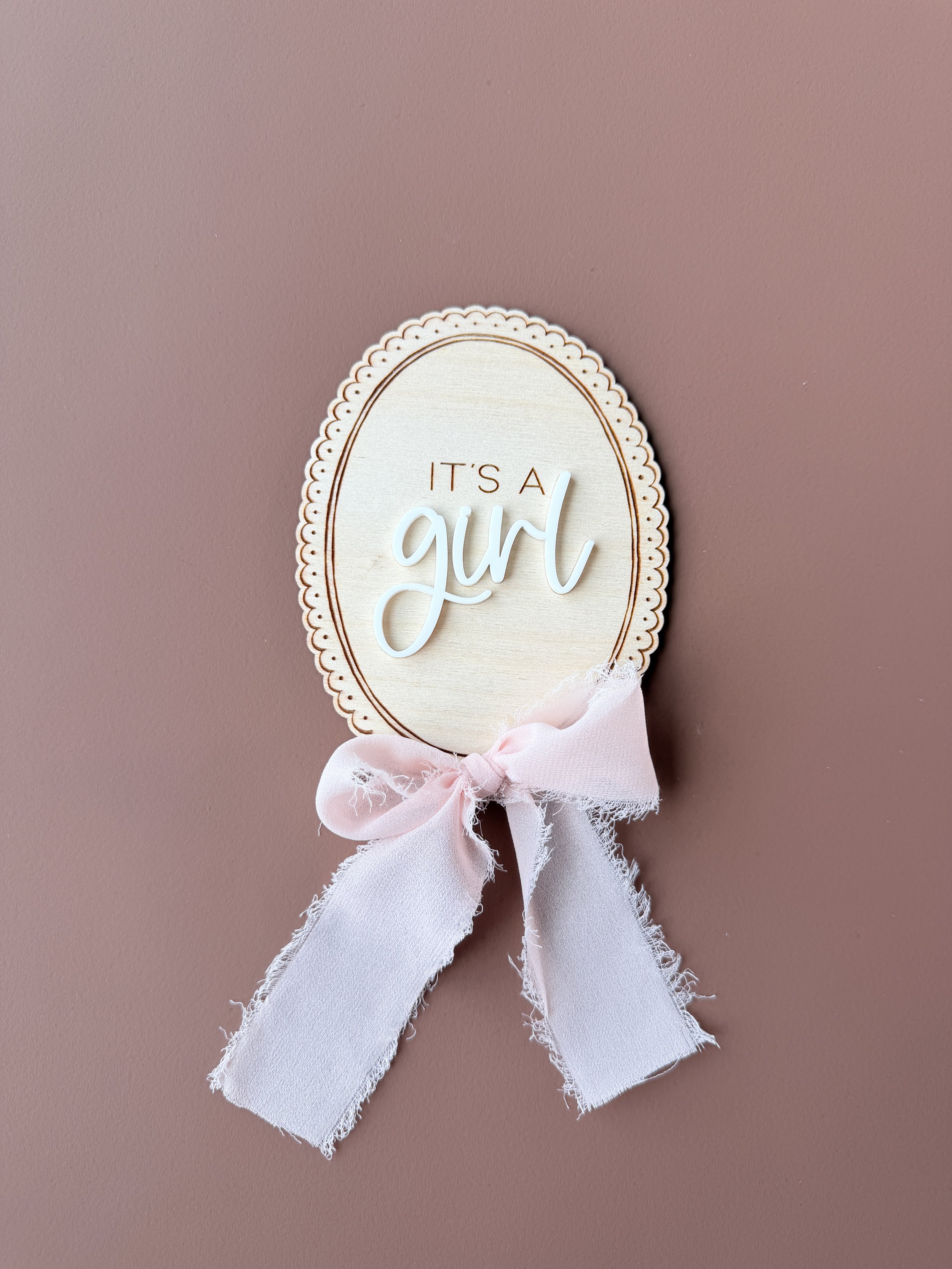 'It's a girl' keepsake disc