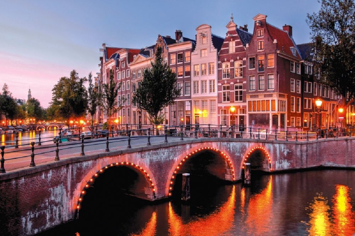 leonardo-hotel-amsterdam-city-center.jpg