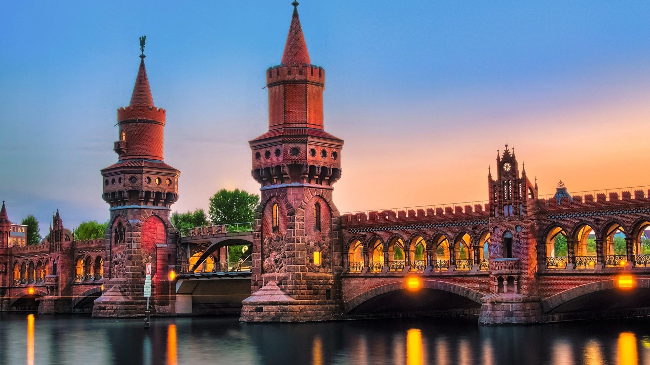 Oberbaum bridge.jpg