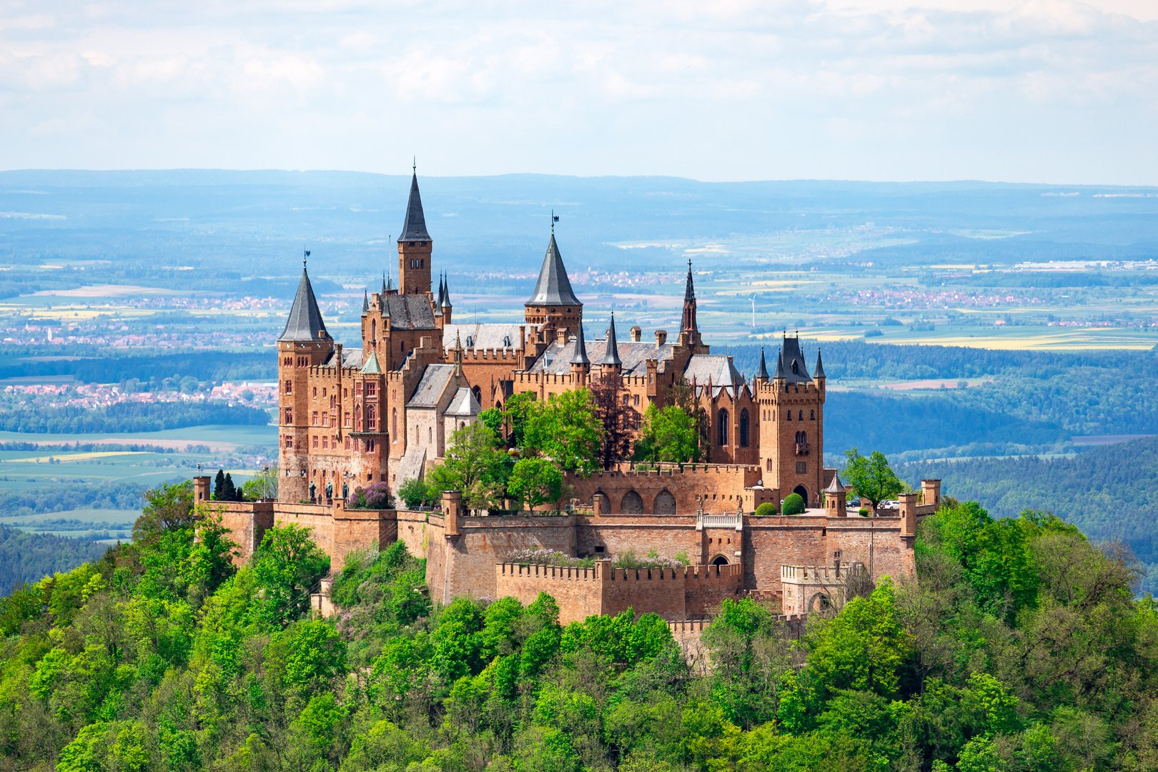 burg-hohenzollern-6d4ae2d0-0061-4f8d-91f7-7f60a3bd7430.jpg