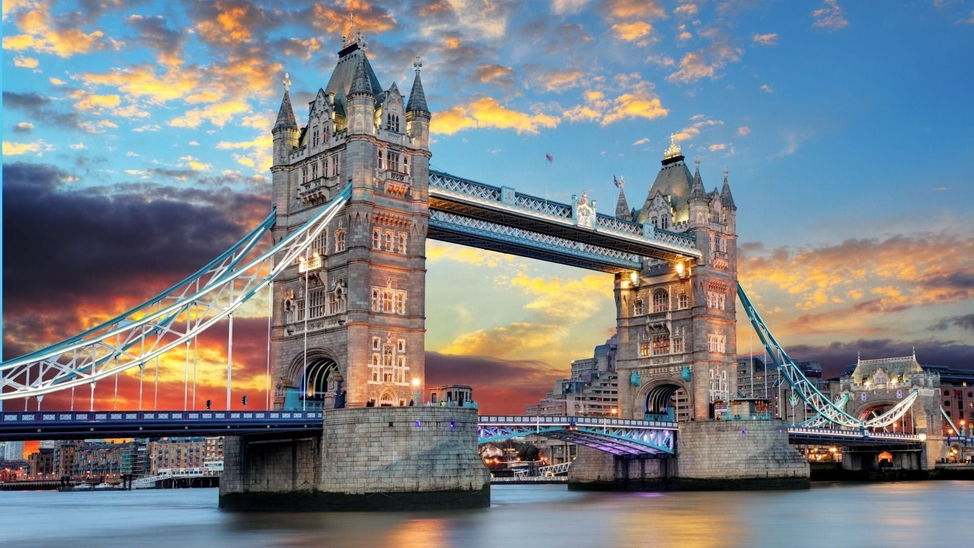 tower bridge.jpg