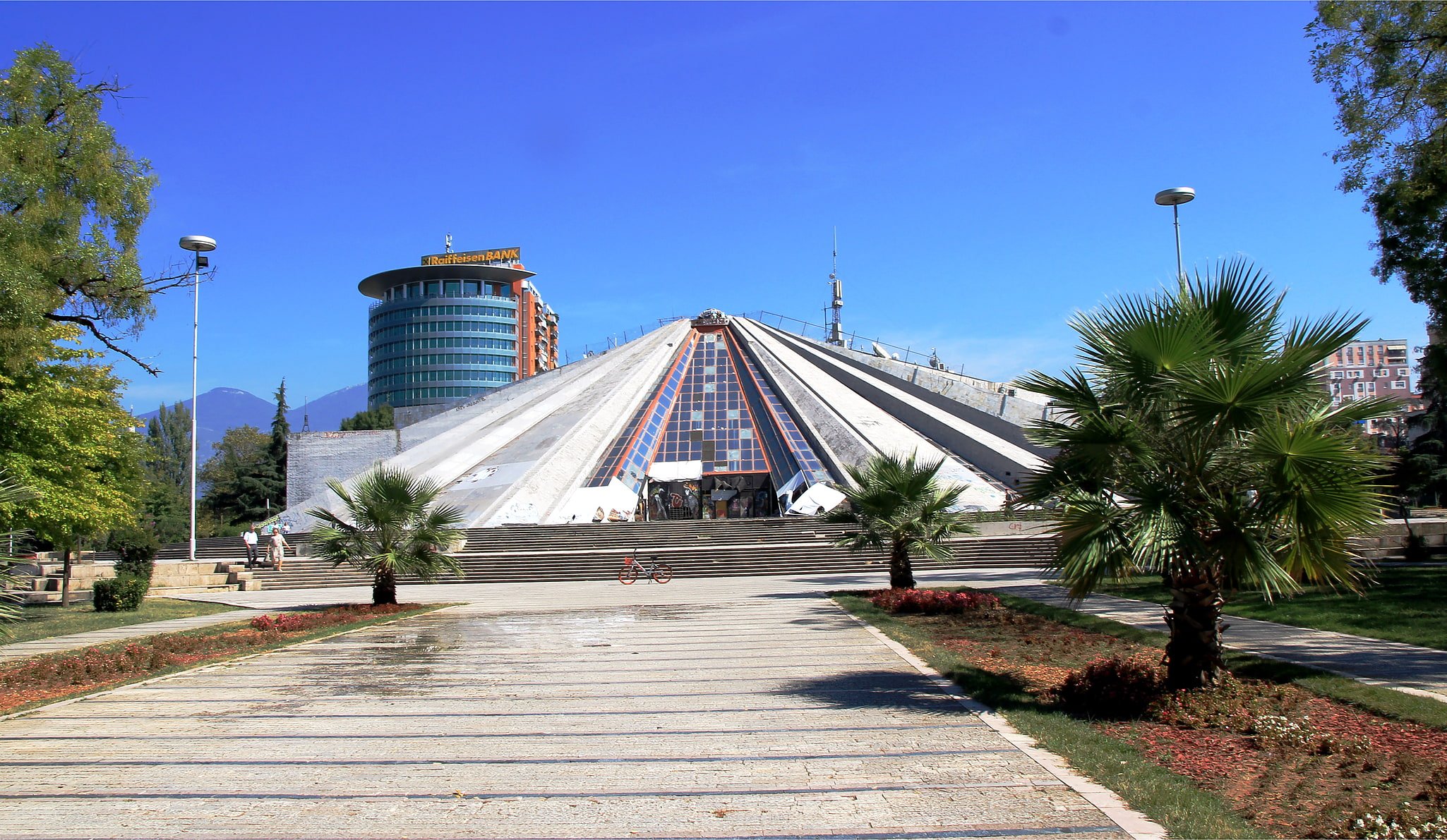 Pyramid of Tirana.jpg