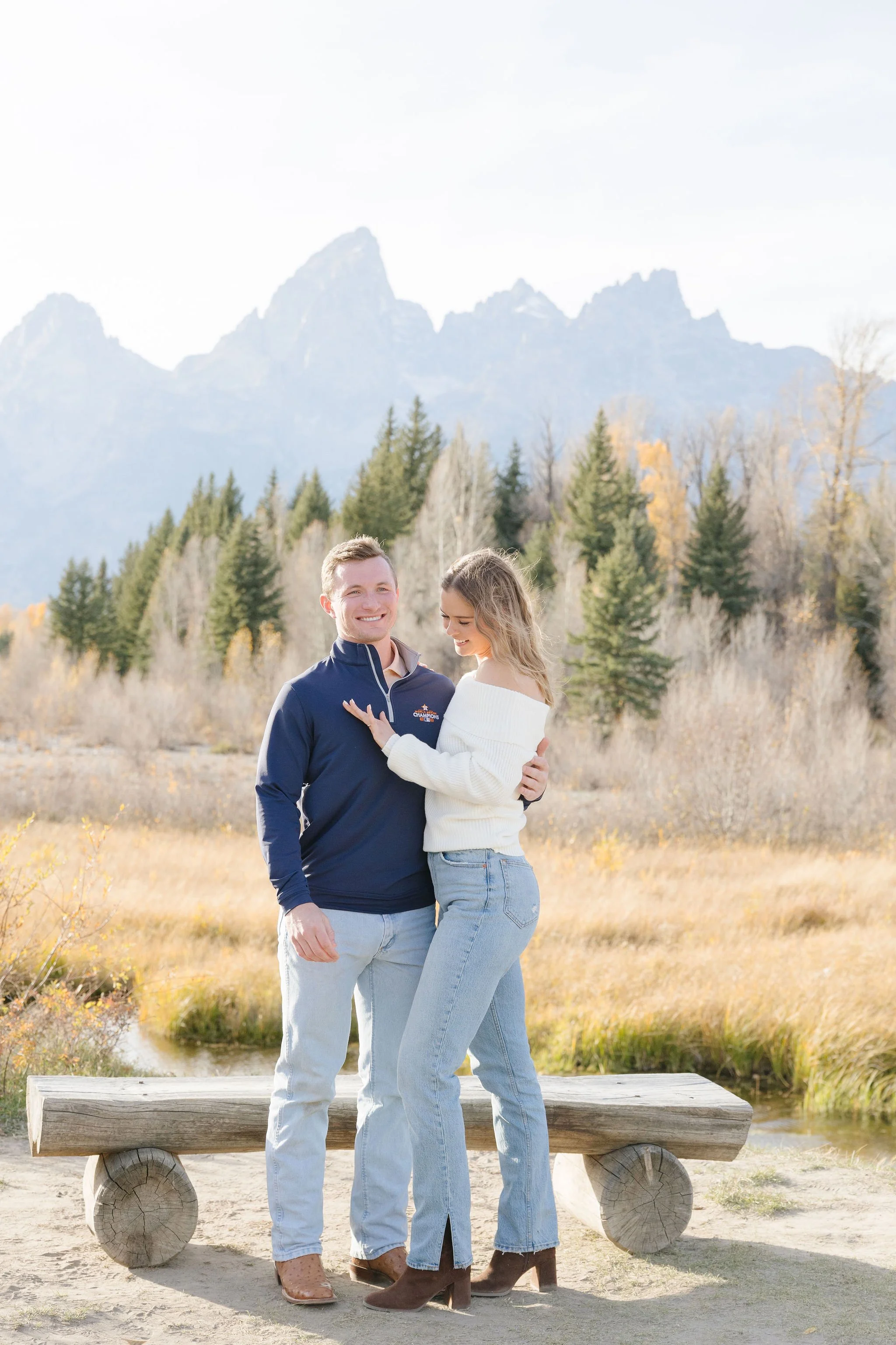  Photographer captures surprise proposal in Jackson Hole. 
