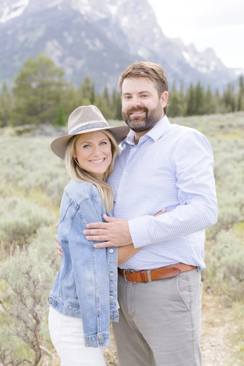  Jackson Hole photographer captures adult family photography session.  